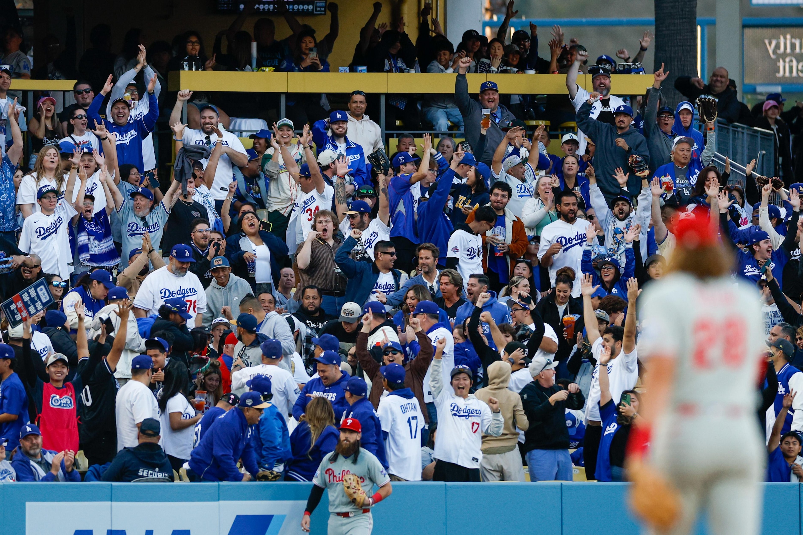 Dodgers vs Philies Dodgers vs Philies