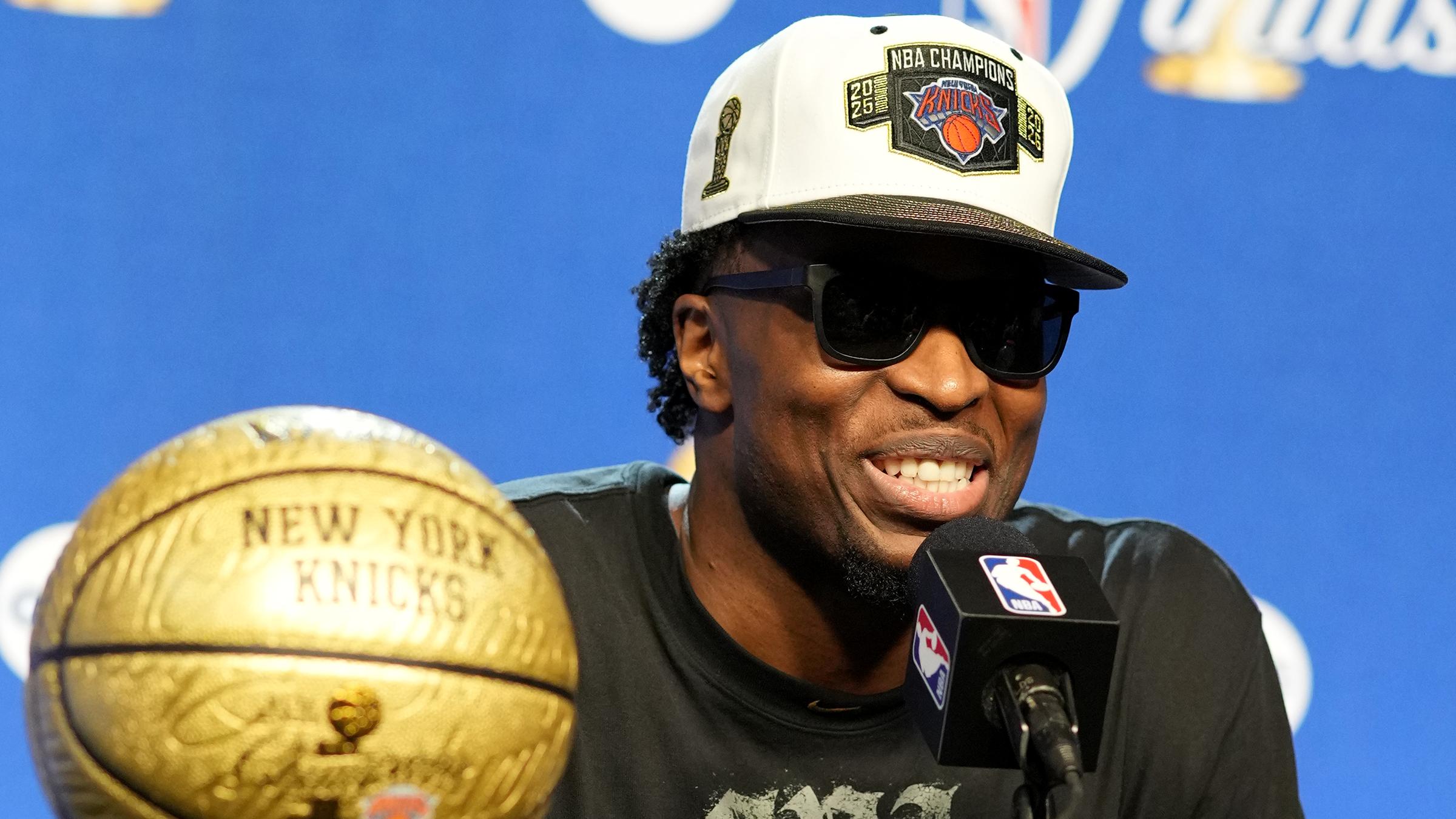 OG Anunoby Talks Knicks' NBA Title Win, Opening Night vs. LeBron, 76ers and More in B/R Interview
