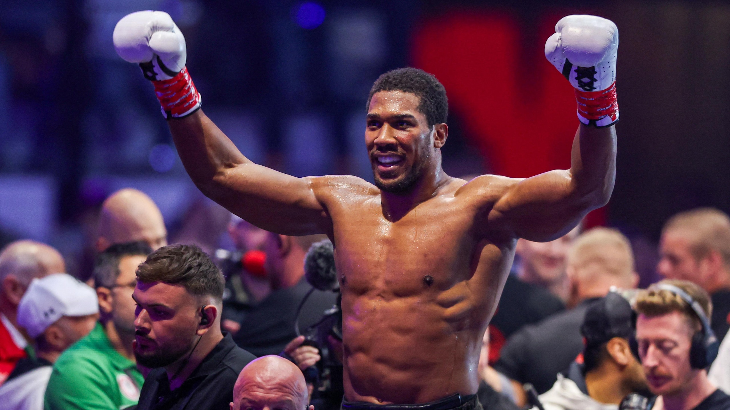 BOXING-KSA-HEAVY-JOSHUA-PRENGA