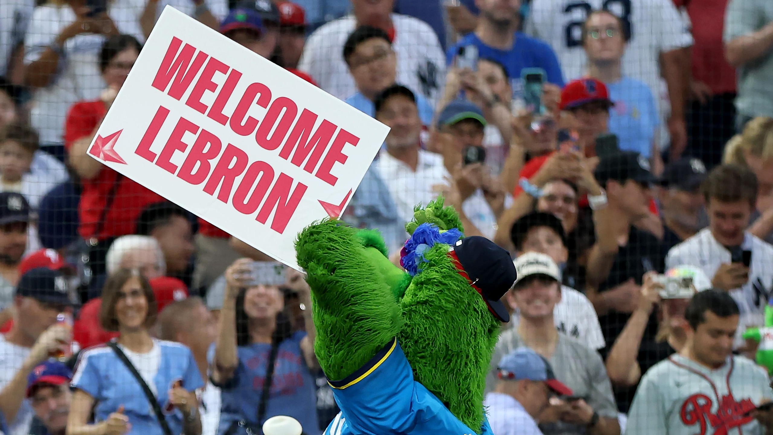 New York Yankees v Philadelphia Phillies New York Yankees v Philadelphia Phillies