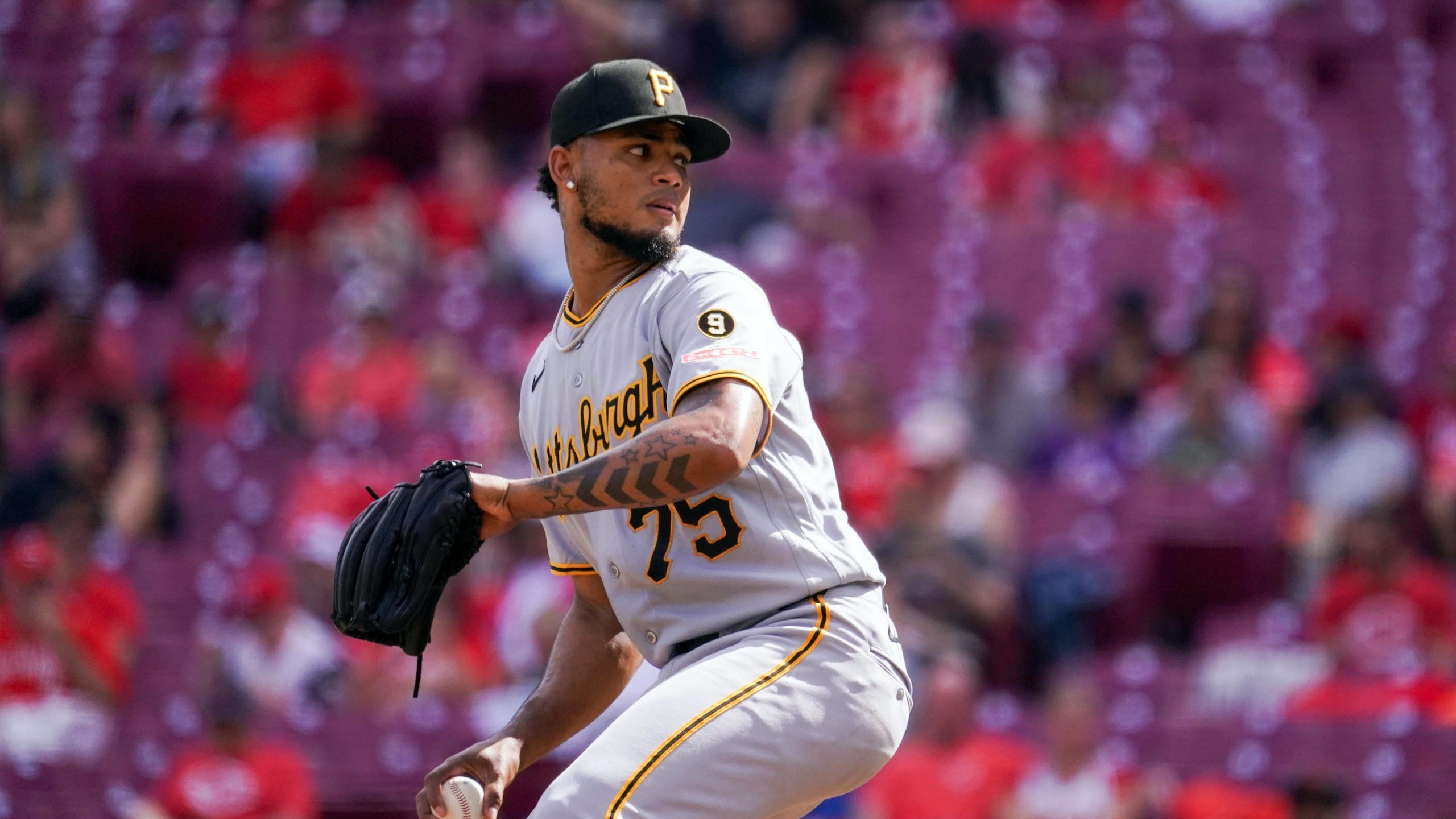 Pittsburgh Pirates v. Cincinnati Reds