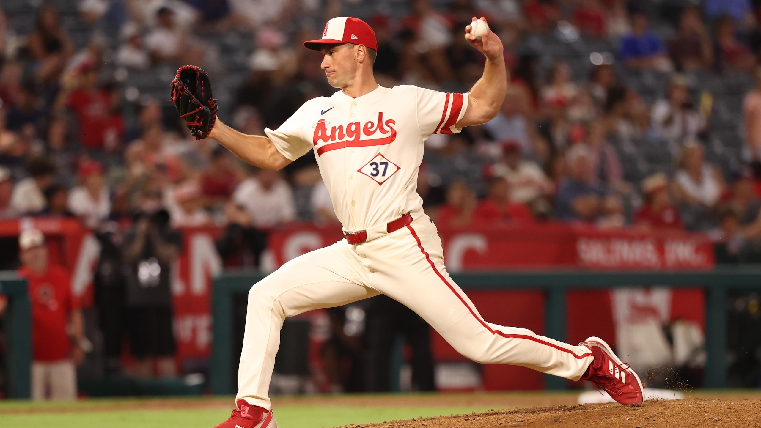 Houston Astros v Los Angeles Angels