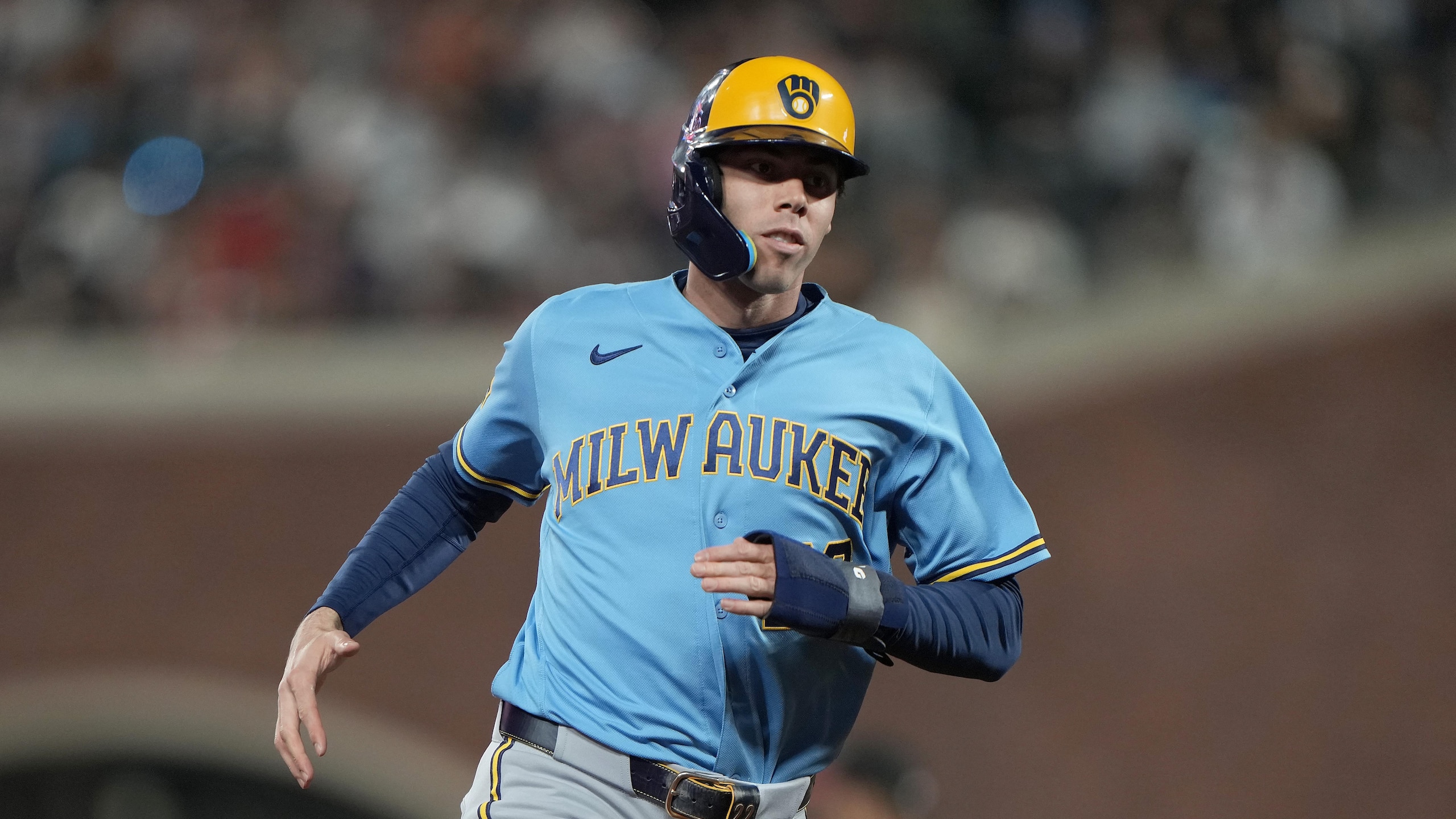 Milwaukee Brewers v San Francisco Giants Milwaukee Brewers v San Francisco Giants