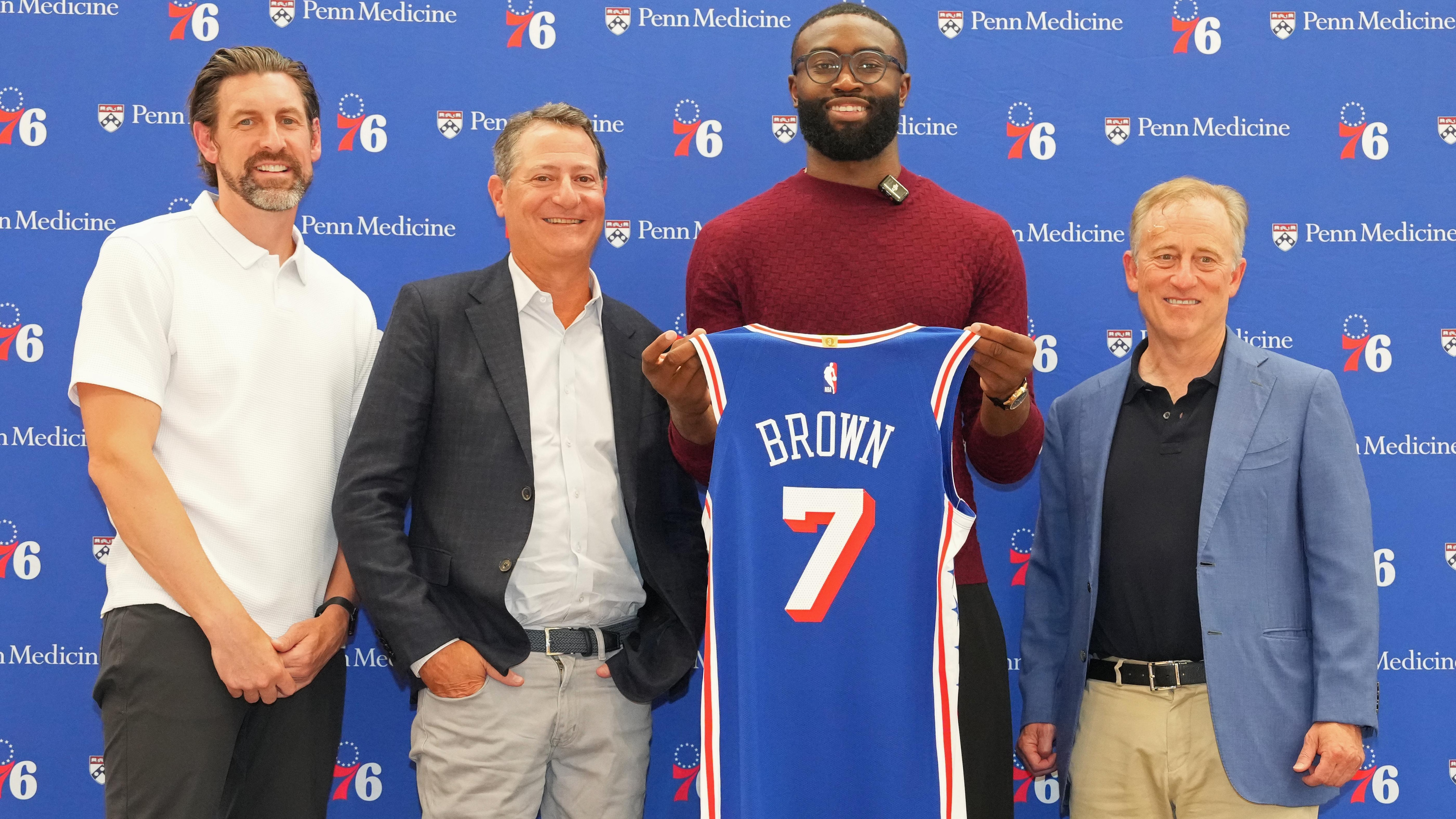 bleacherreport.com - Timothy Rapp - Watch Jaylen Brown Throw 1st Pitch at Phillies Game in Trending Video After Blockbuster 76ers Trade