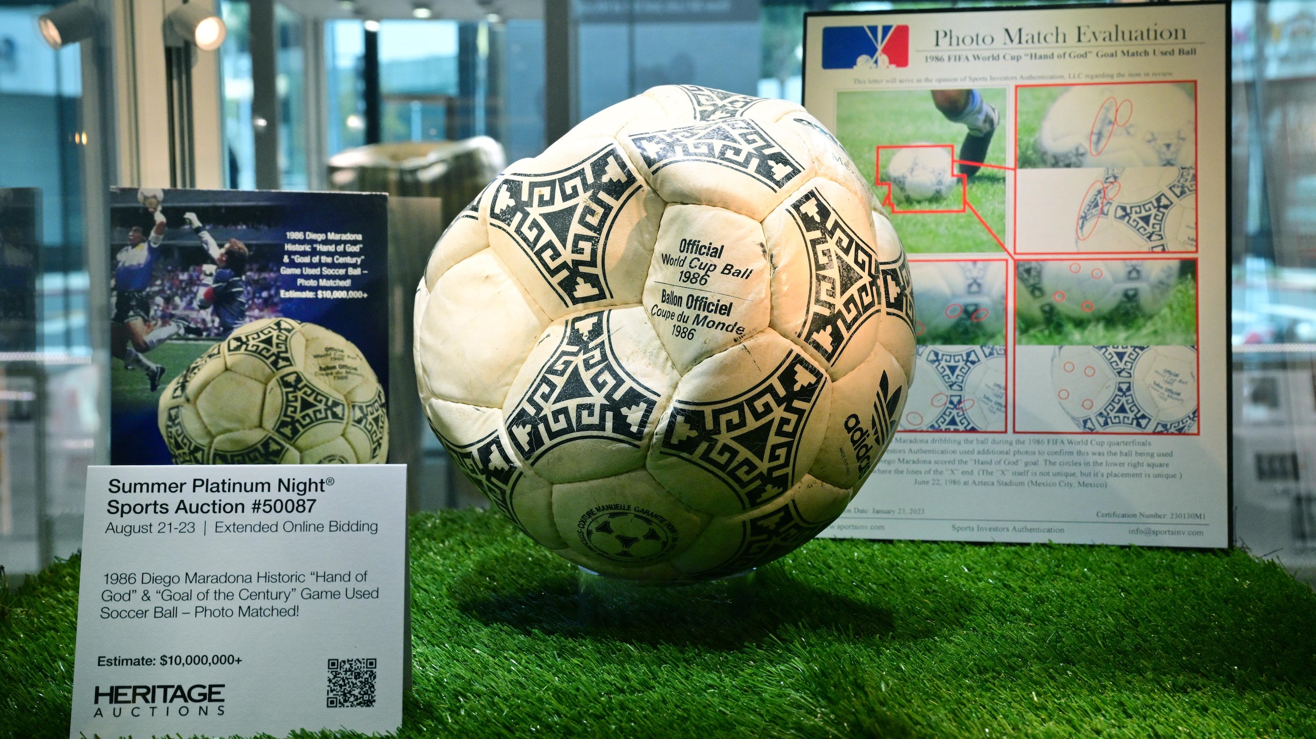 US-FBL-AUCTION-MARADONA