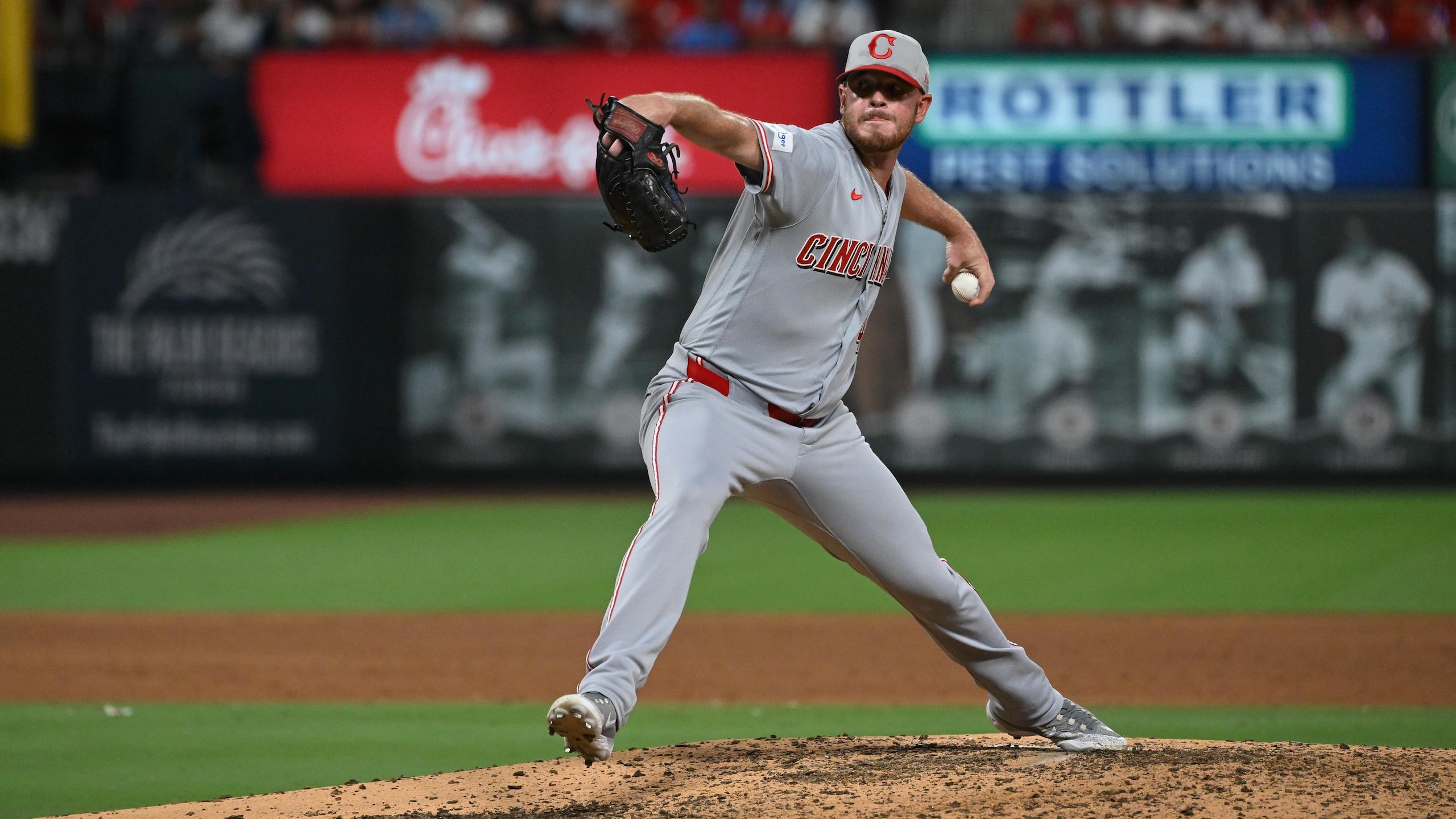 Cincinnati Reds v St. Louis Cardinals