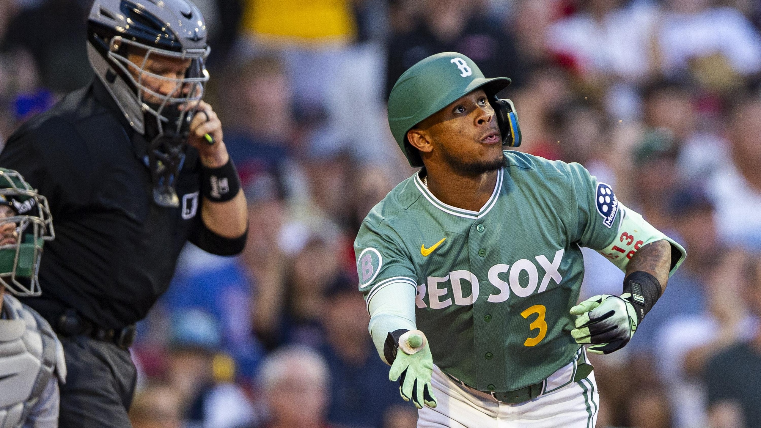 Payton Tolle fans career-high 14, offense starts quickly as Red Sox stretch winning streak to nine
