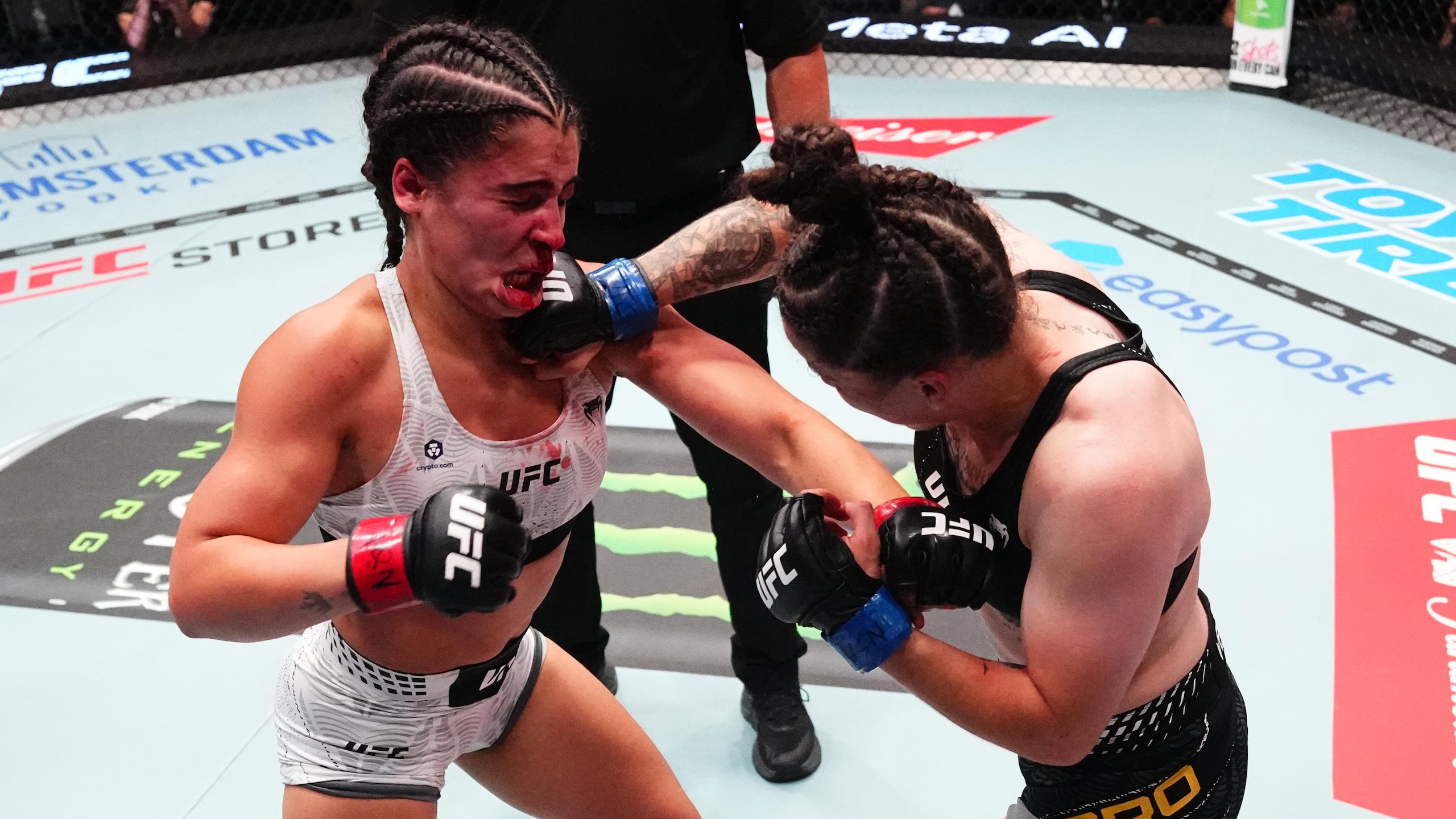 UFC Fight Night: Canuto v Foro