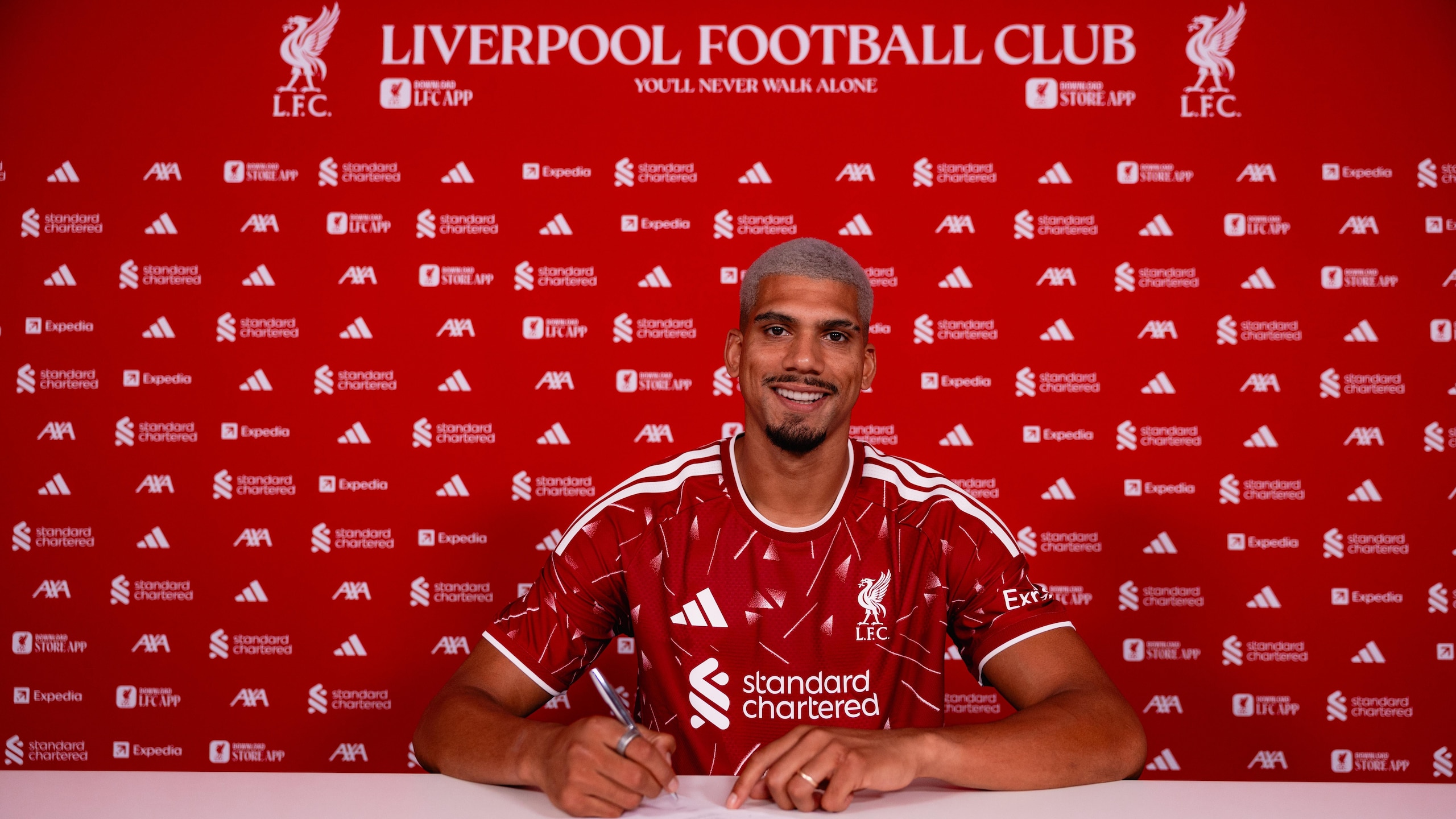 Liverpool Agree Deal To Sign Ronald Araujo On Loan From Barcelona Liverpool Agree Deal To Sign Ronald Araujo On Loan From Barcelona