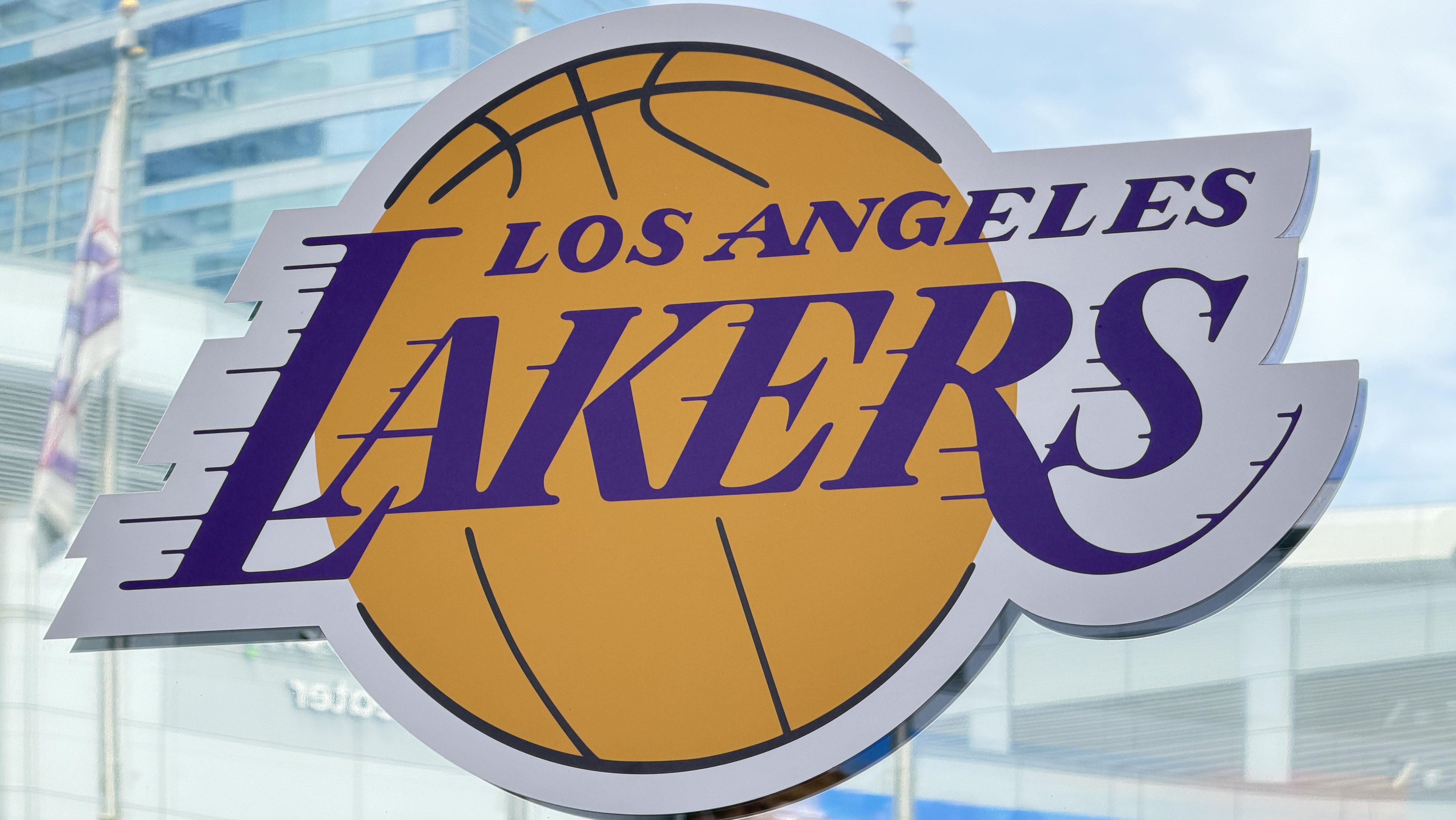 Lakers Had A Weird Vibe Last Year , Says NBA Insider in New Rumors After Historic Sale