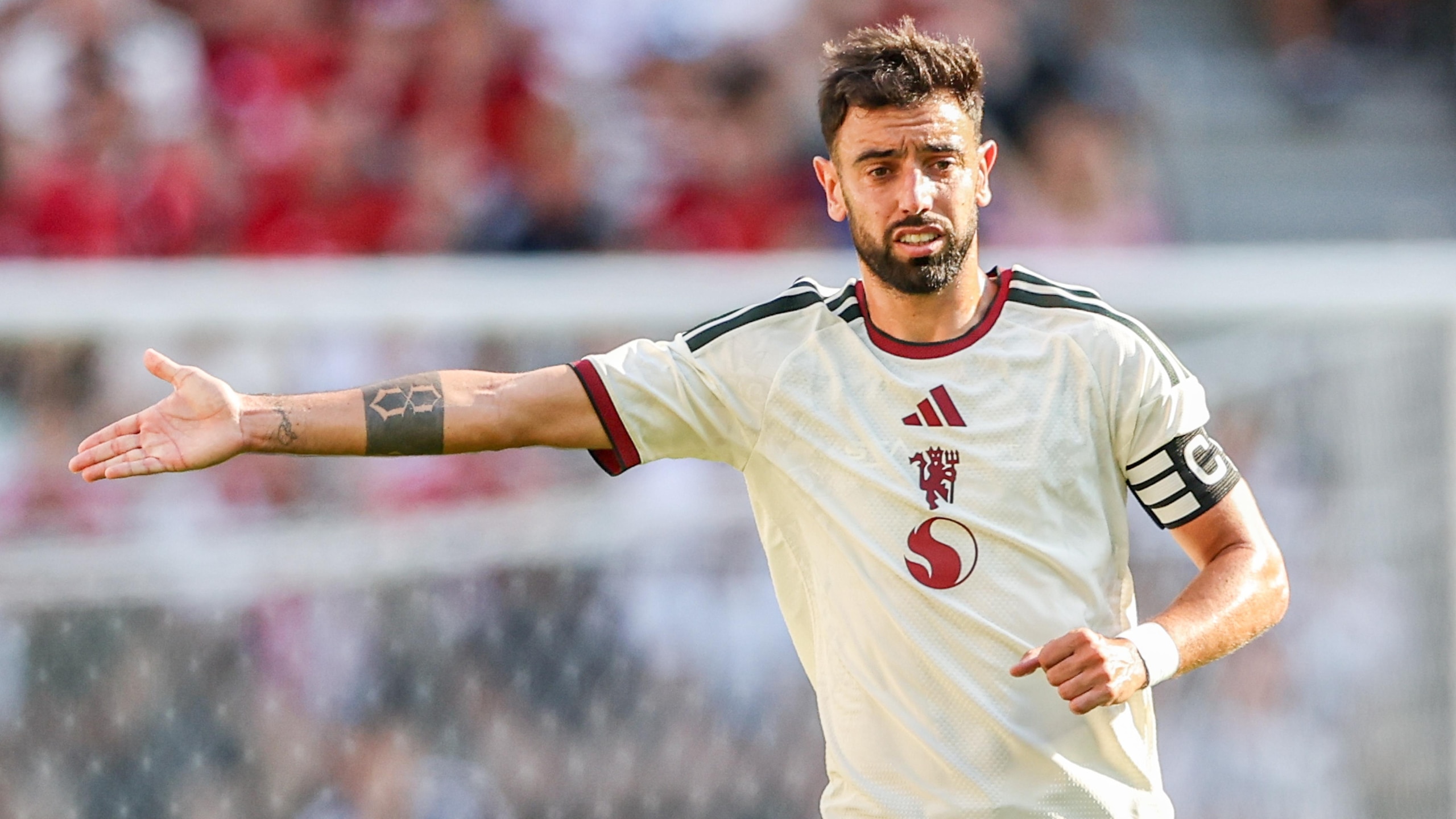 Bruno Fernandes of Manchester United seen during Super Match