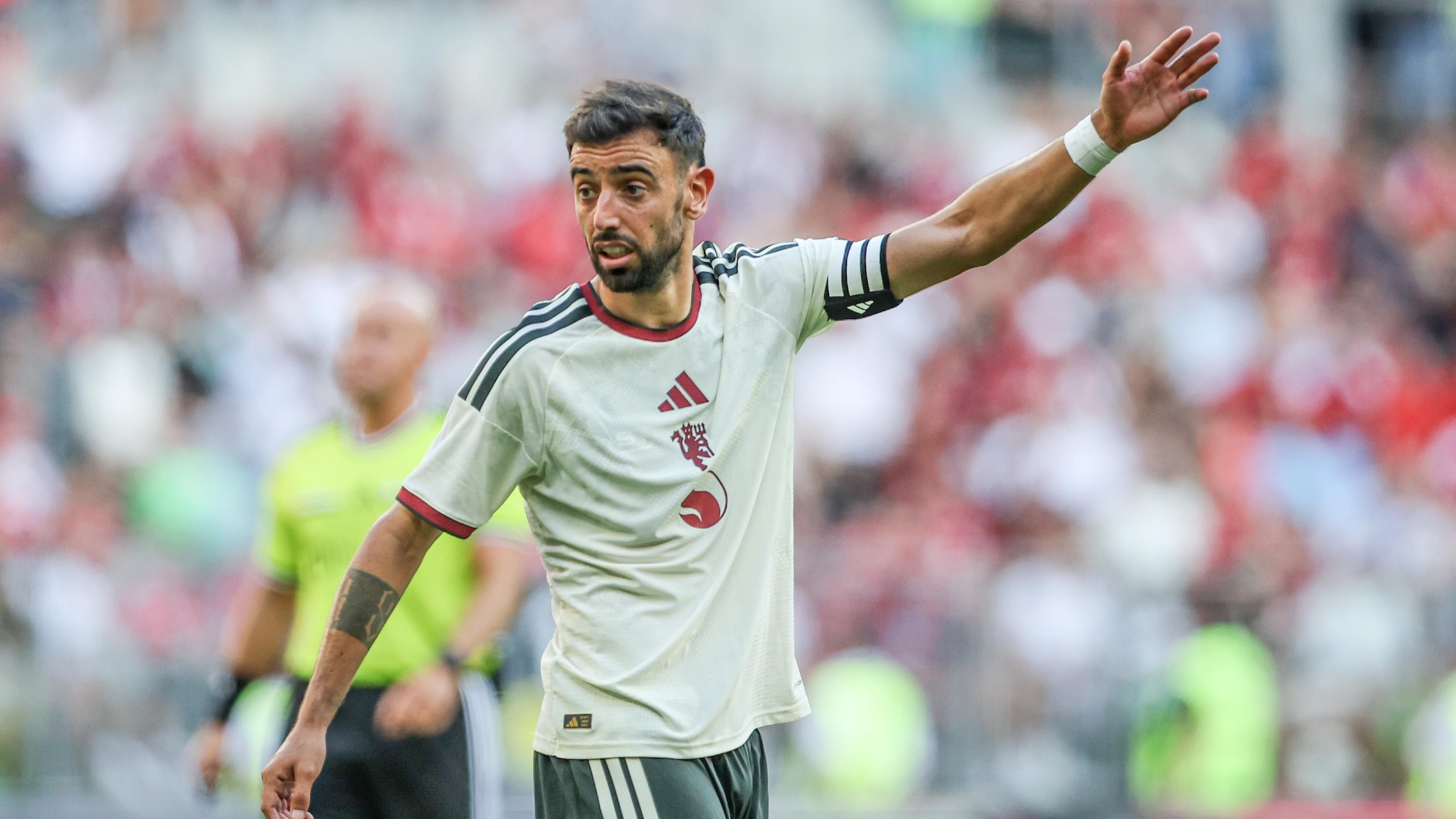 Bruno Fernandes of Manchester United seen during Super Match