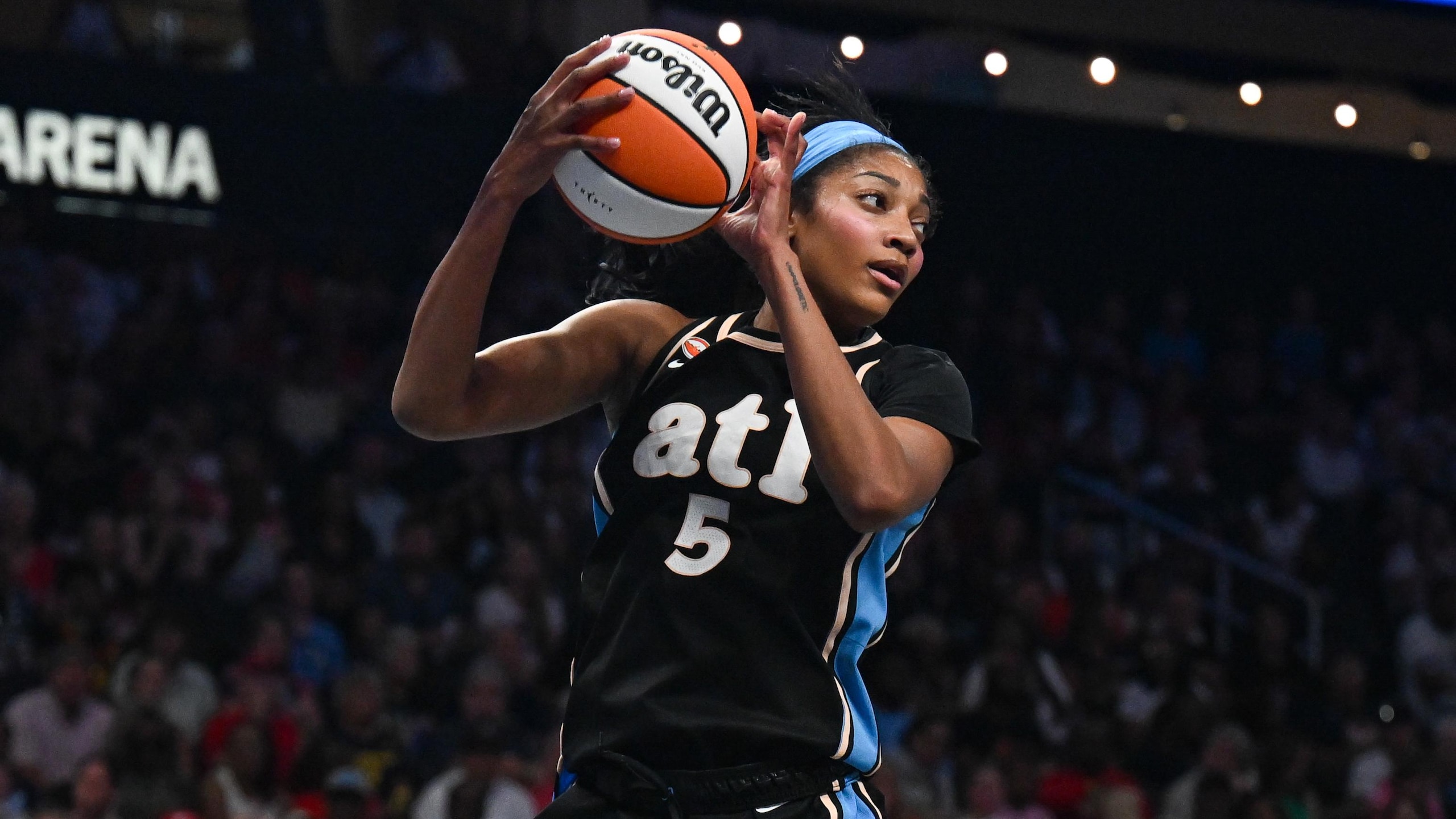 WNBA: AUG 16 Indiana Fever at Atlanta Dream