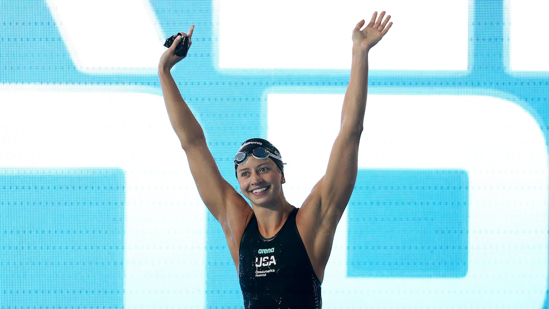 Watch Kate Douglass Break World Record in 50m Free with ‘Blistering’ Time in Trending Swimming Video
