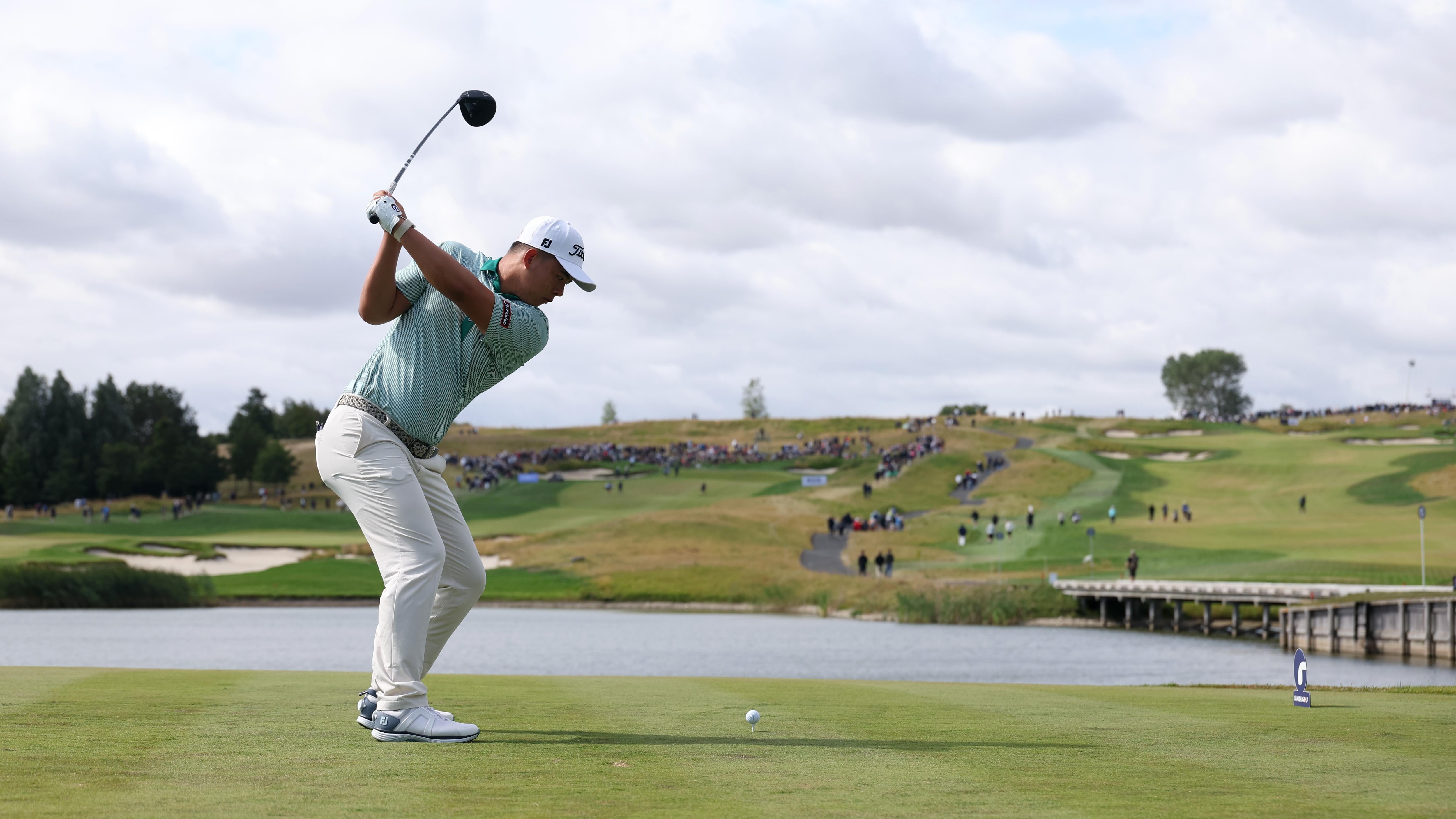 18-Year-Old Golfer Hits 514-Yard Drive in European Tour, Yanhan Zhou Finishes T2 After Historic Shot