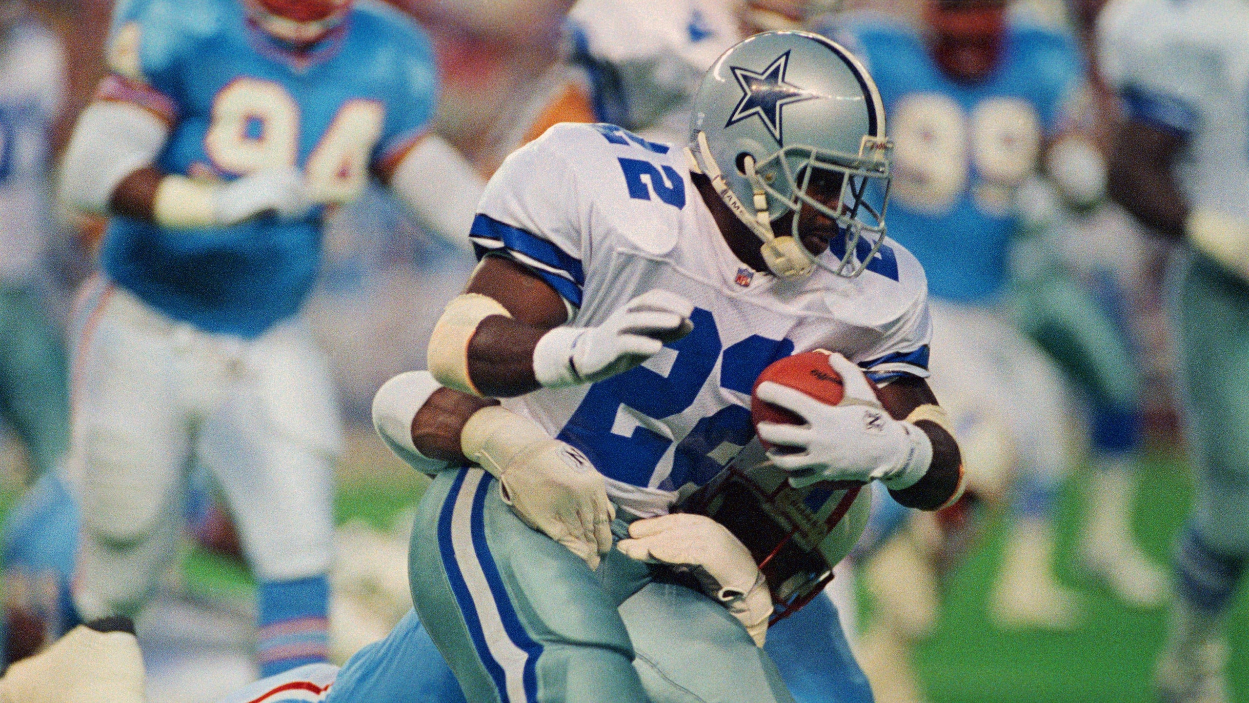 Dallas Cowboy Emmitt Smith Being Tackled