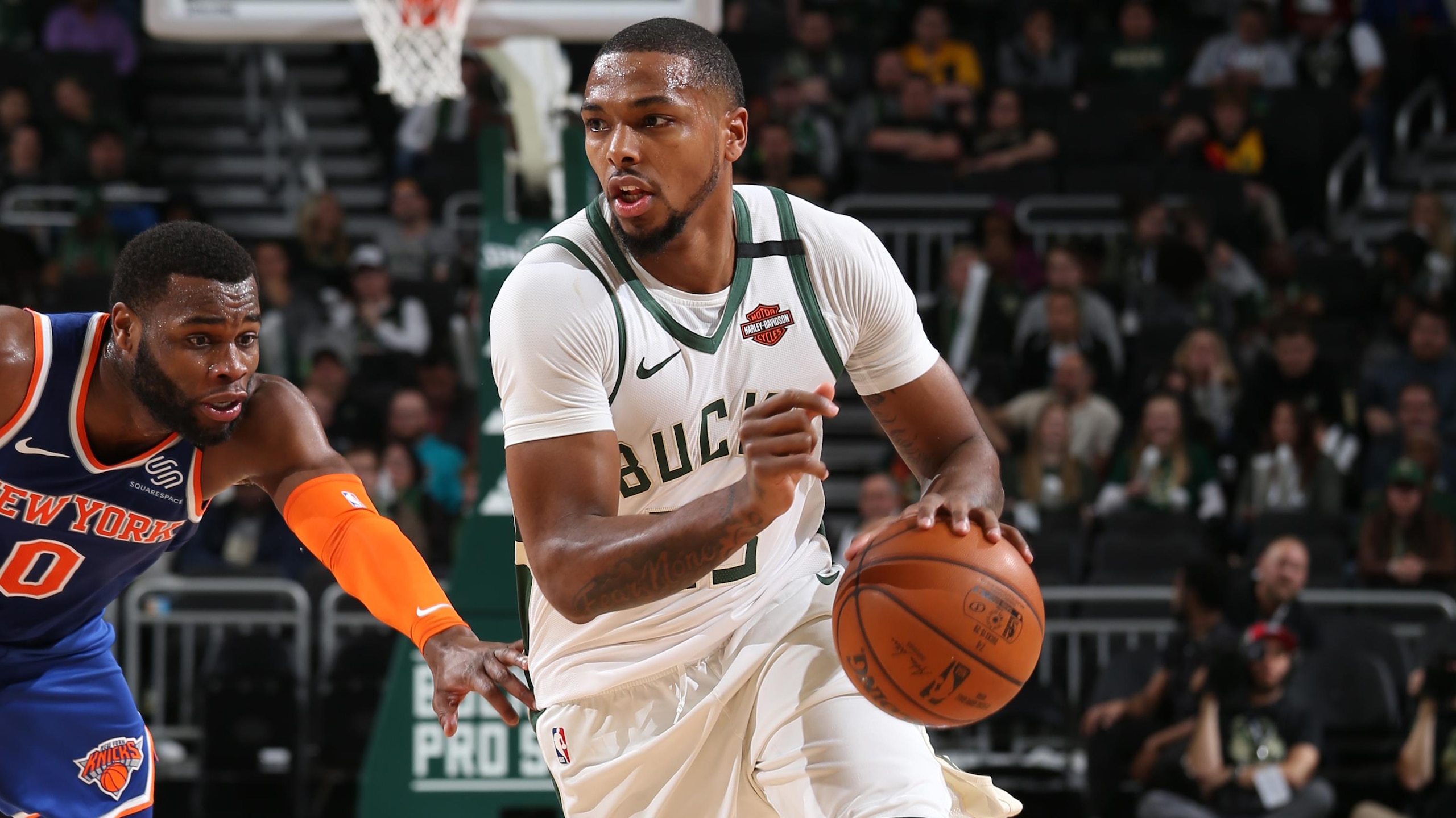 New York Knicks v Milwaukee Bucks
