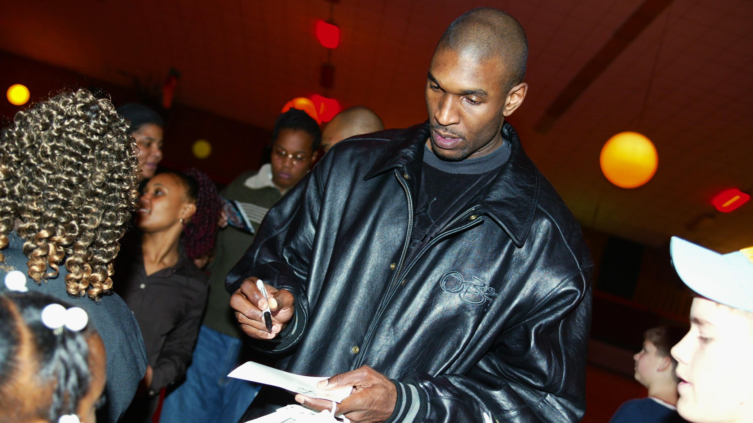 Joe Smith signs autographs