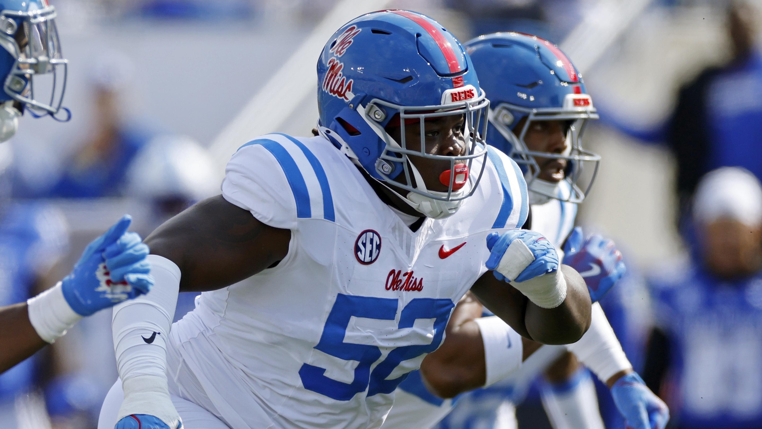 COLLEGE FOOTBALL: SEP 06 Ole Miss at Kentucky COLLEGE FOOTBALL: SEP 06 Ole Miss at Kentucky