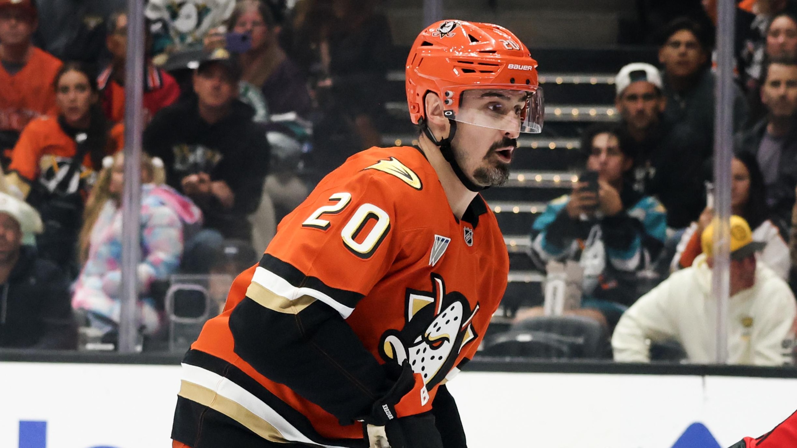 Carolina Hurricanes v Anaheim Ducks