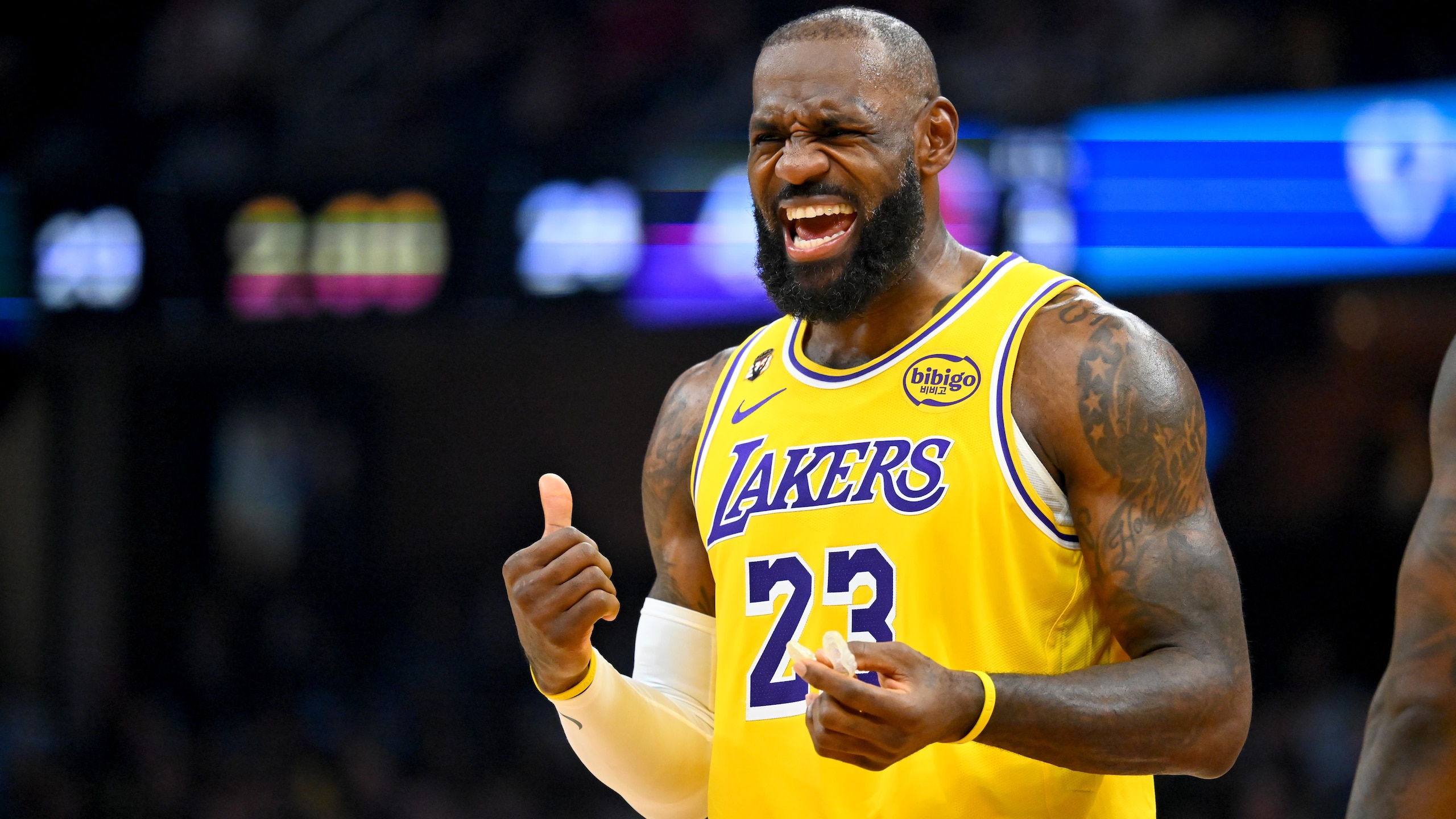 Los Angeles Lakers v Cleveland Cavaliers