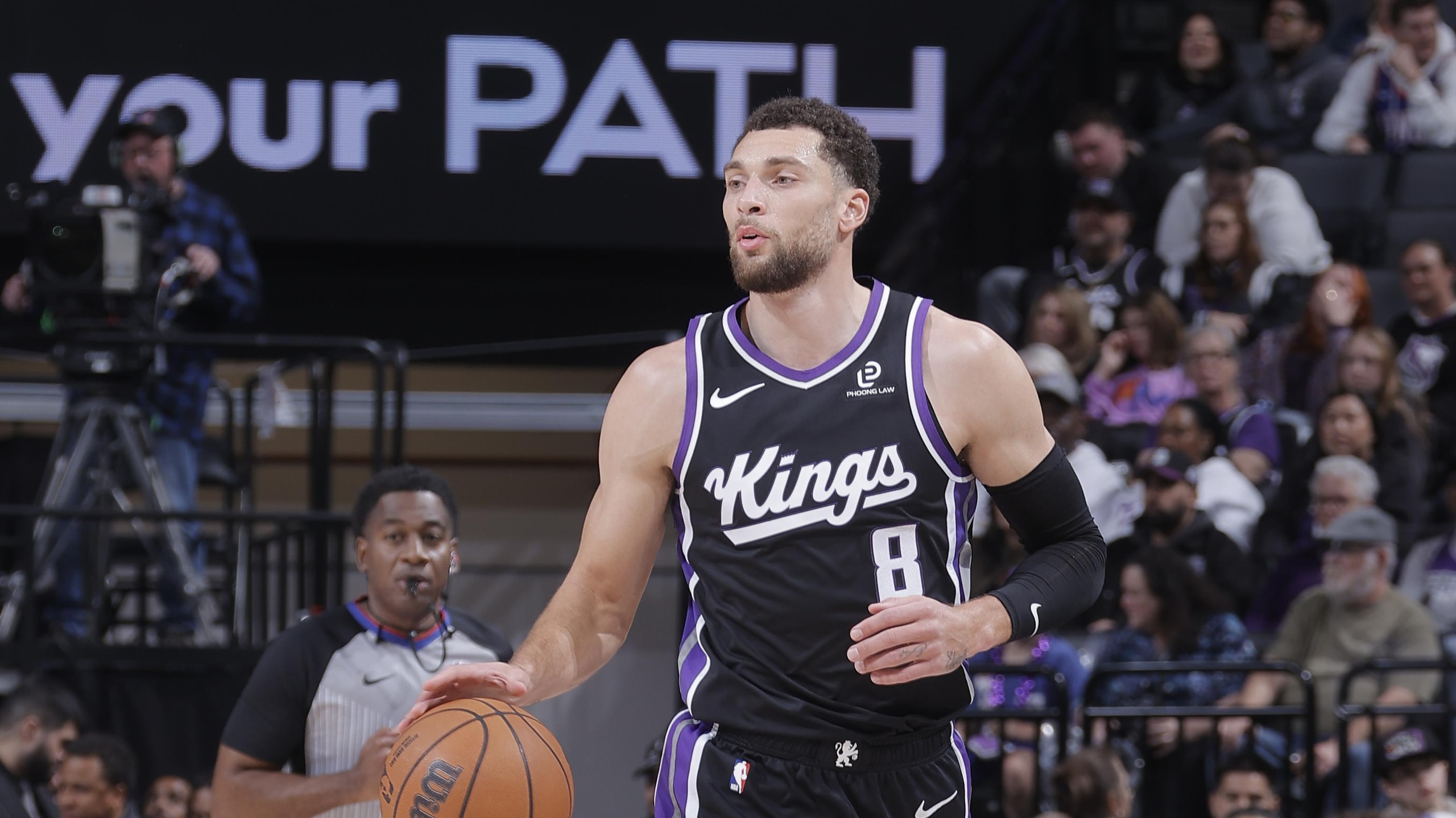 Memphis Grizzlies v Sacramento Kings