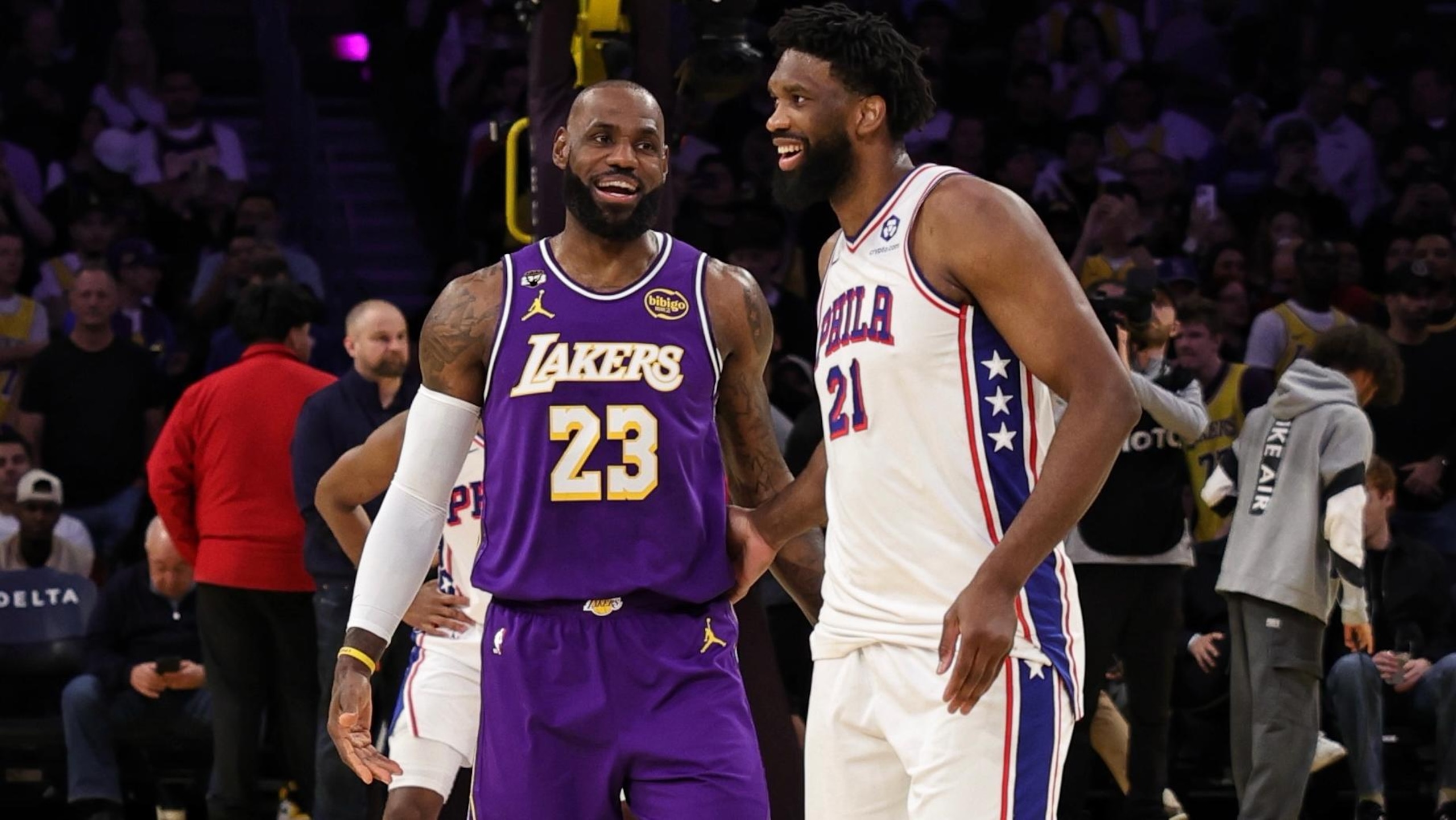 Philadelphia 76ers v Los Angeles Lakers