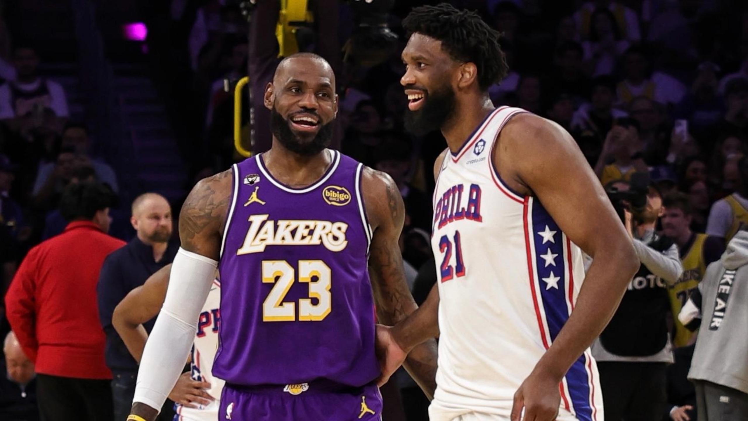 Philadelphia 76ers v Los Angeles Lakers Philadelphia 76ers v Los Angeles Lakers