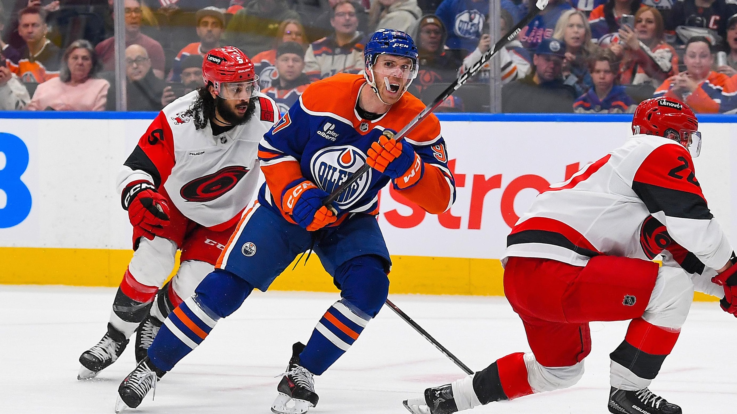 Carolina Hurricanes v Edmonton Oilers