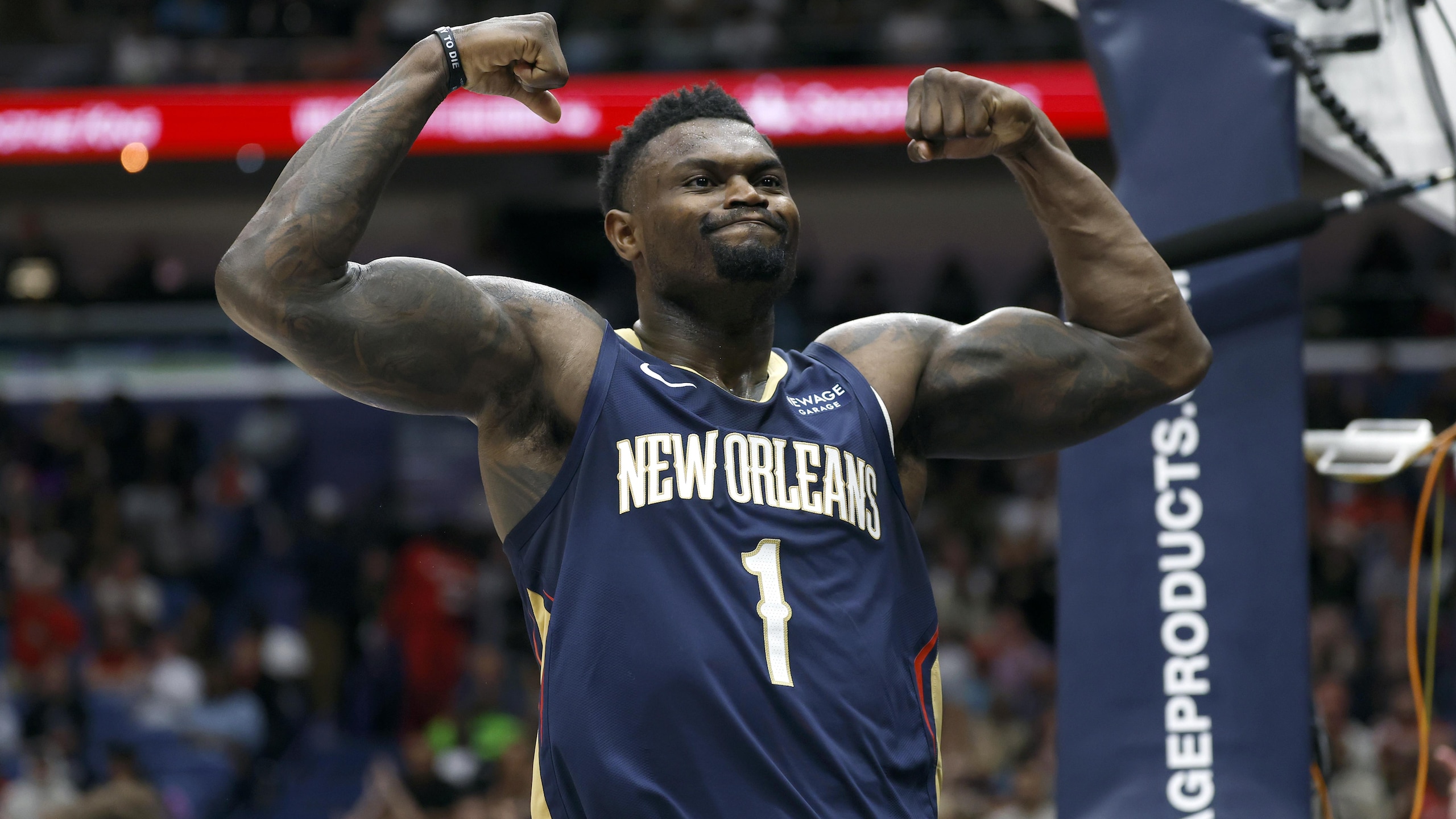 Phoenix Suns v New Orleans Pelicans