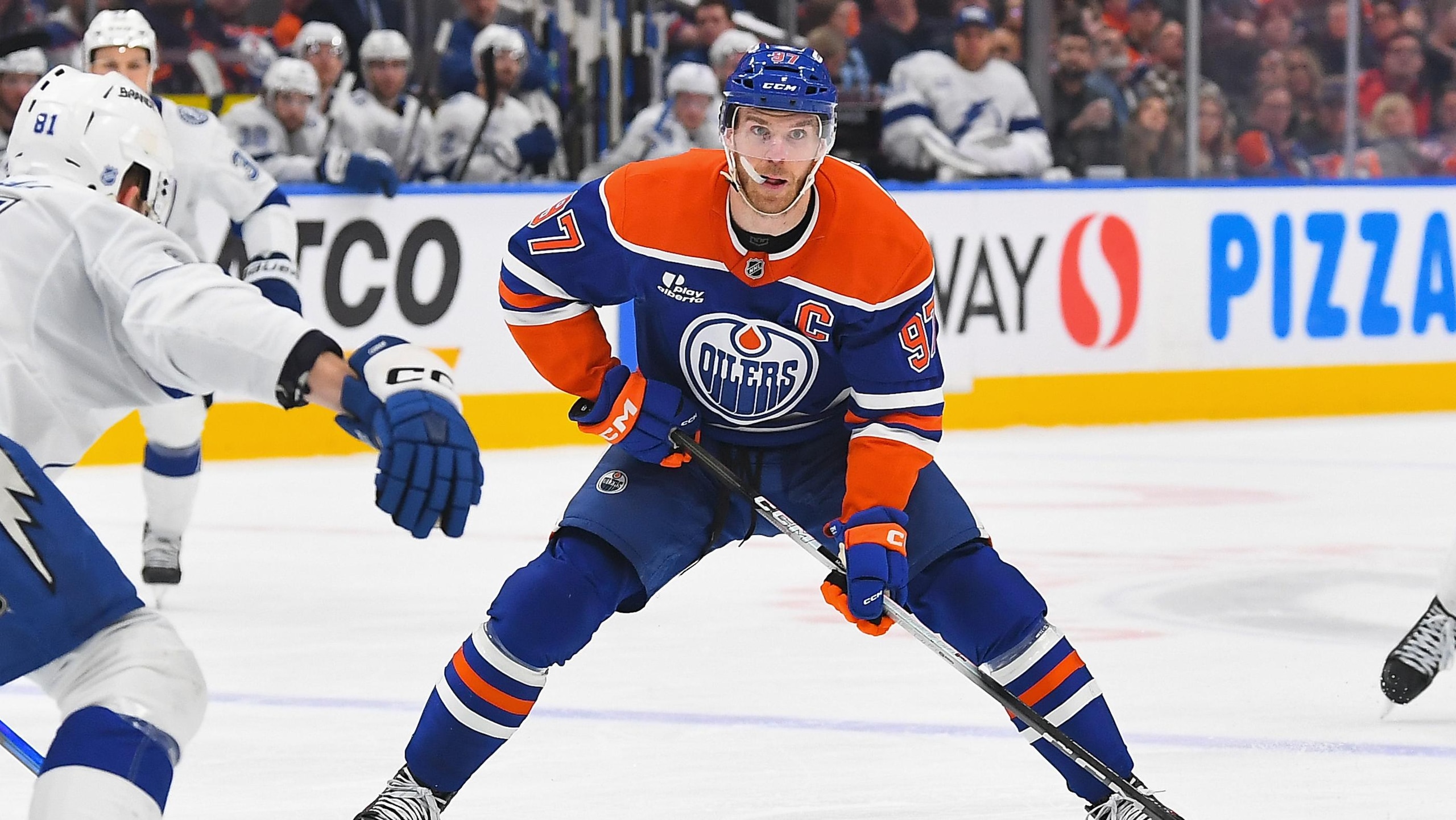Tampa Bay Lightning v Edmonton Oilers