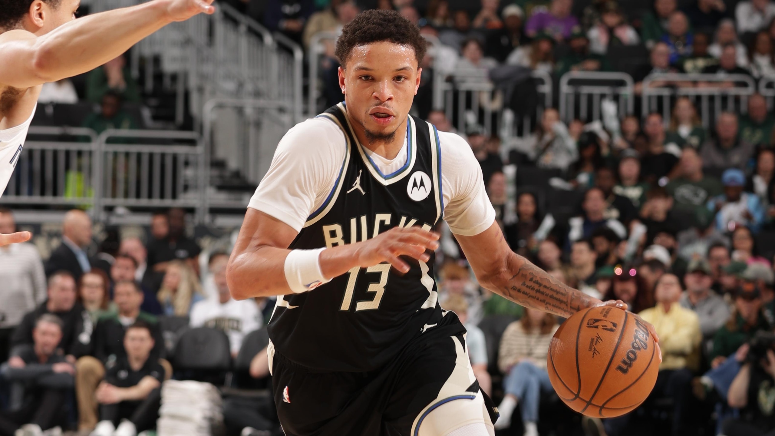 Memphis Grizzlies v Milwaukee Bucks