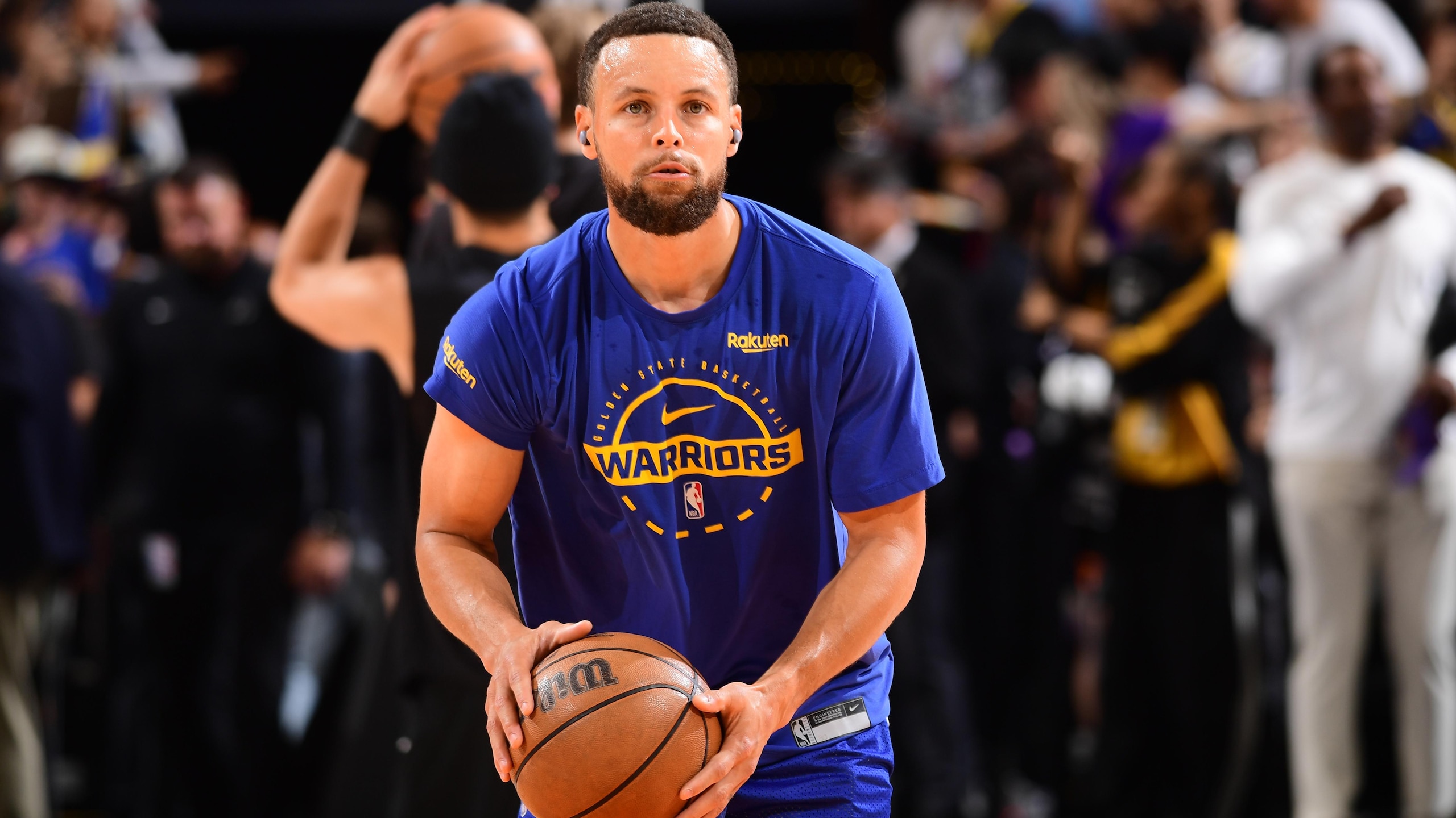 Golden State Warriors v Phoenix Suns - Play-In Tournament
