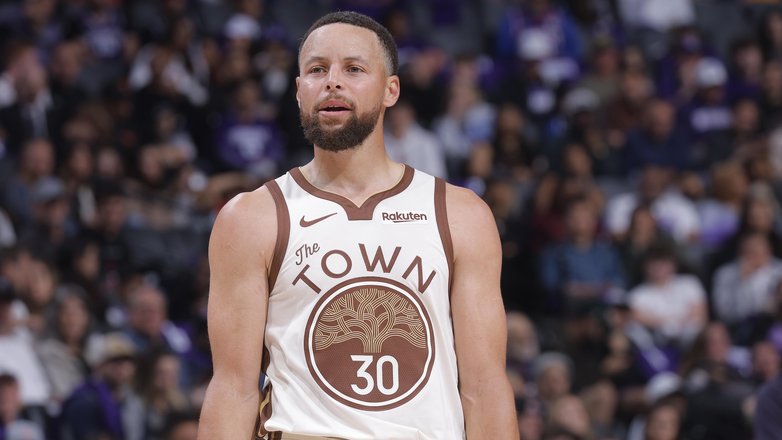 Golden State Warriors v Sacramento Kings