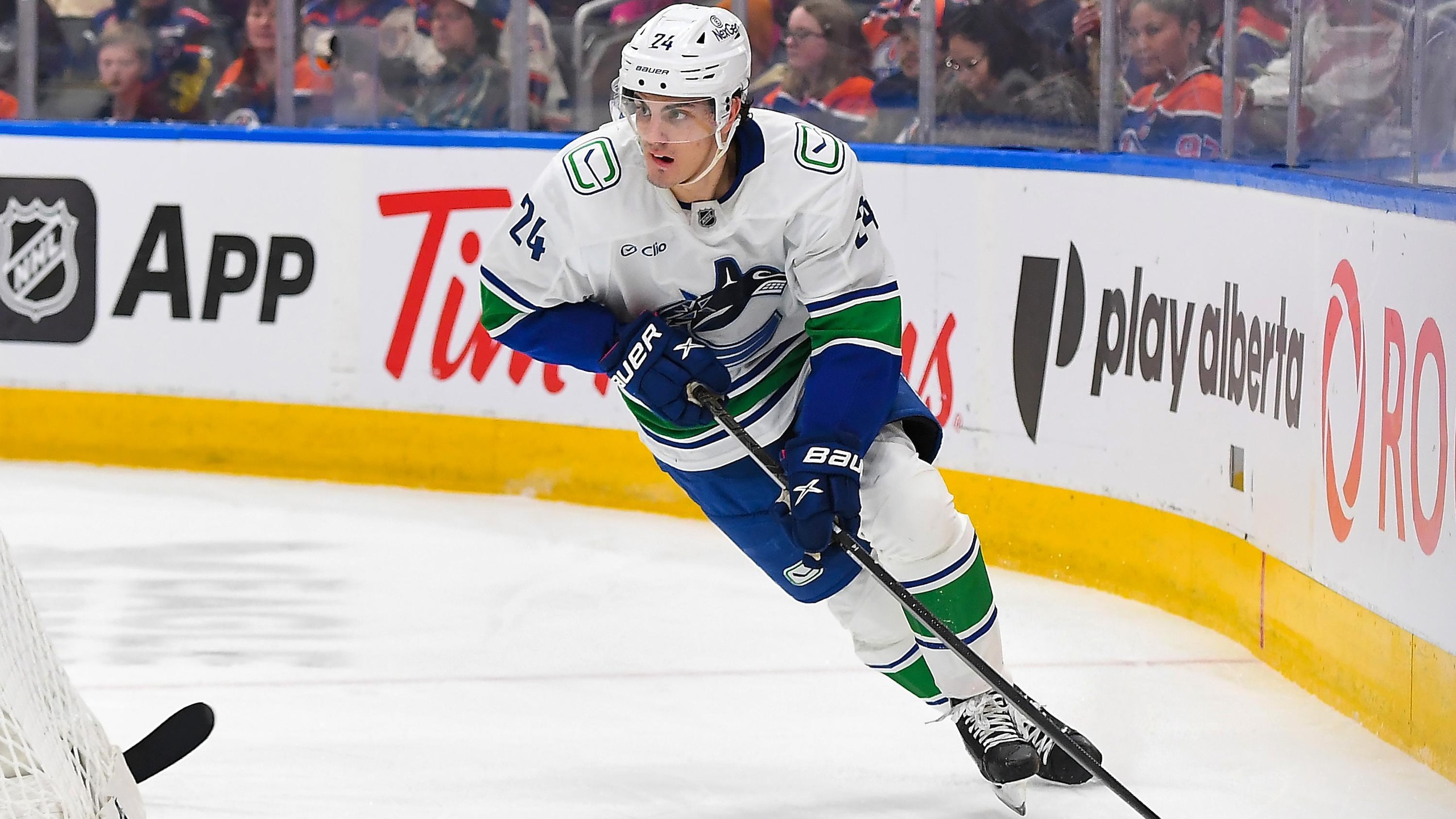 Vancouver Canucks v Edmonton Oilers