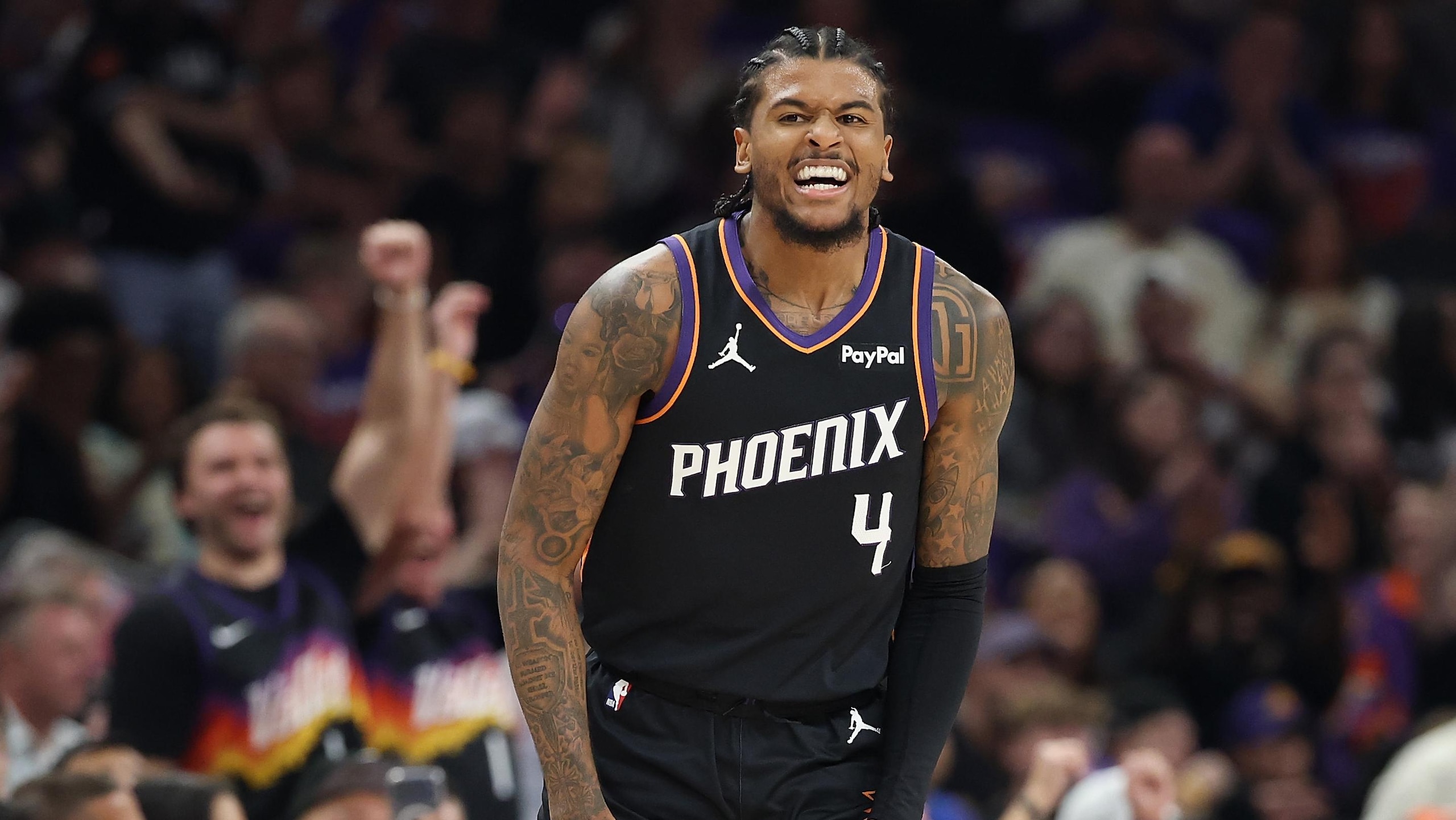Golden State Warriors v Phoenix Suns - Play-In Tournament