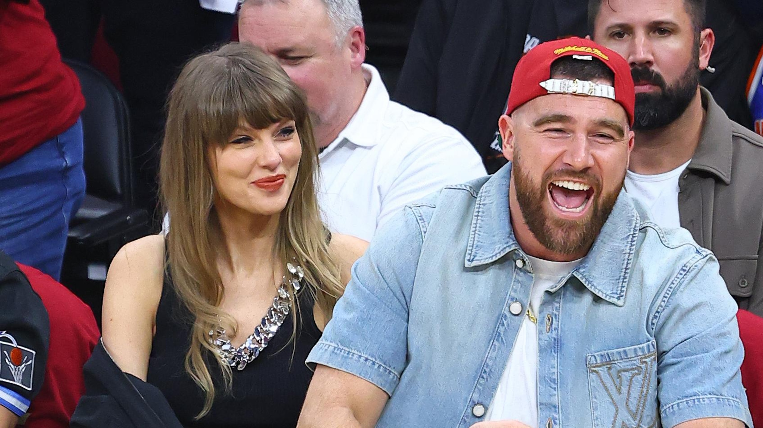 Travis Kelce, Taylor Swift's Dog Wendy Makes Cameo in Tommy Hilfiger Campaign Video, Photos Travis Kelce, Taylor Swift's Dog Wendy Makes Cameo in Tommy Hilfiger Campaign Video, Photos