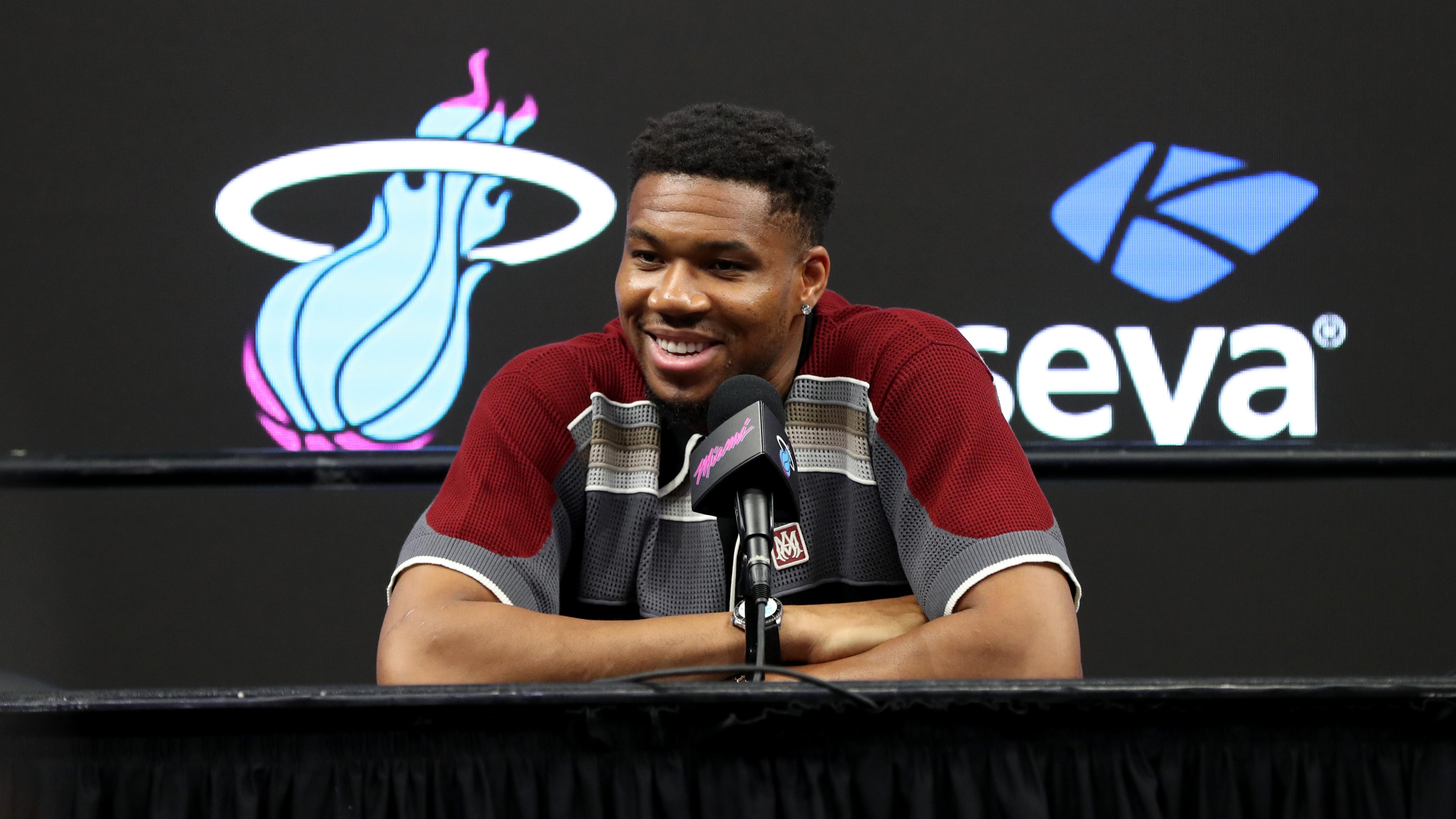 Giannis Posts New Photos with Klay Thompson, Heat Teammates on Boat During Team Bonding Trip