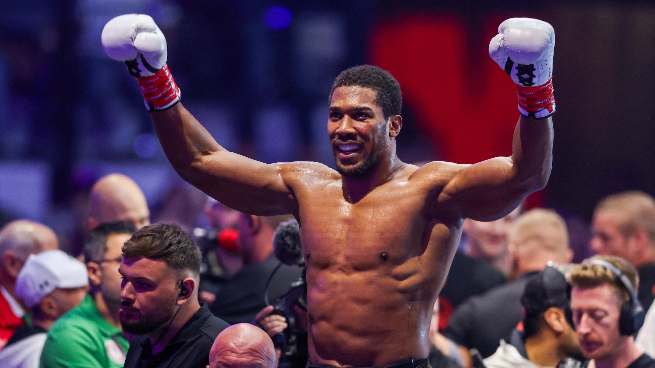 BOXING-KSA-HEAVY-JOSHUA-PRENGA