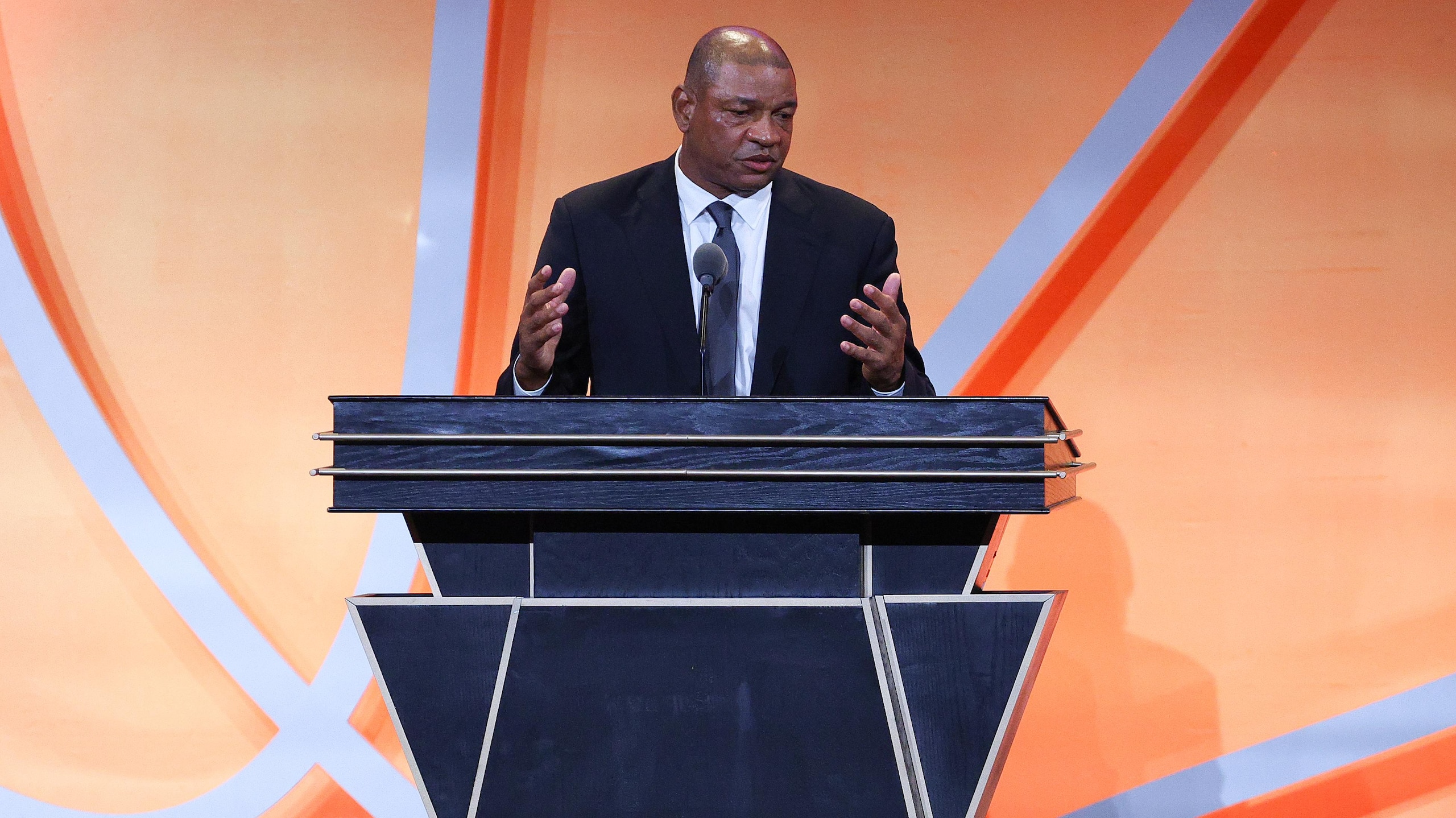 BASKETBALL: AUG 15 Basketball Hall of Fame Enshrinement Ceremony BASKETBALL: AUG 15 Basketball Hall of Fame Enshrinement Ceremony
