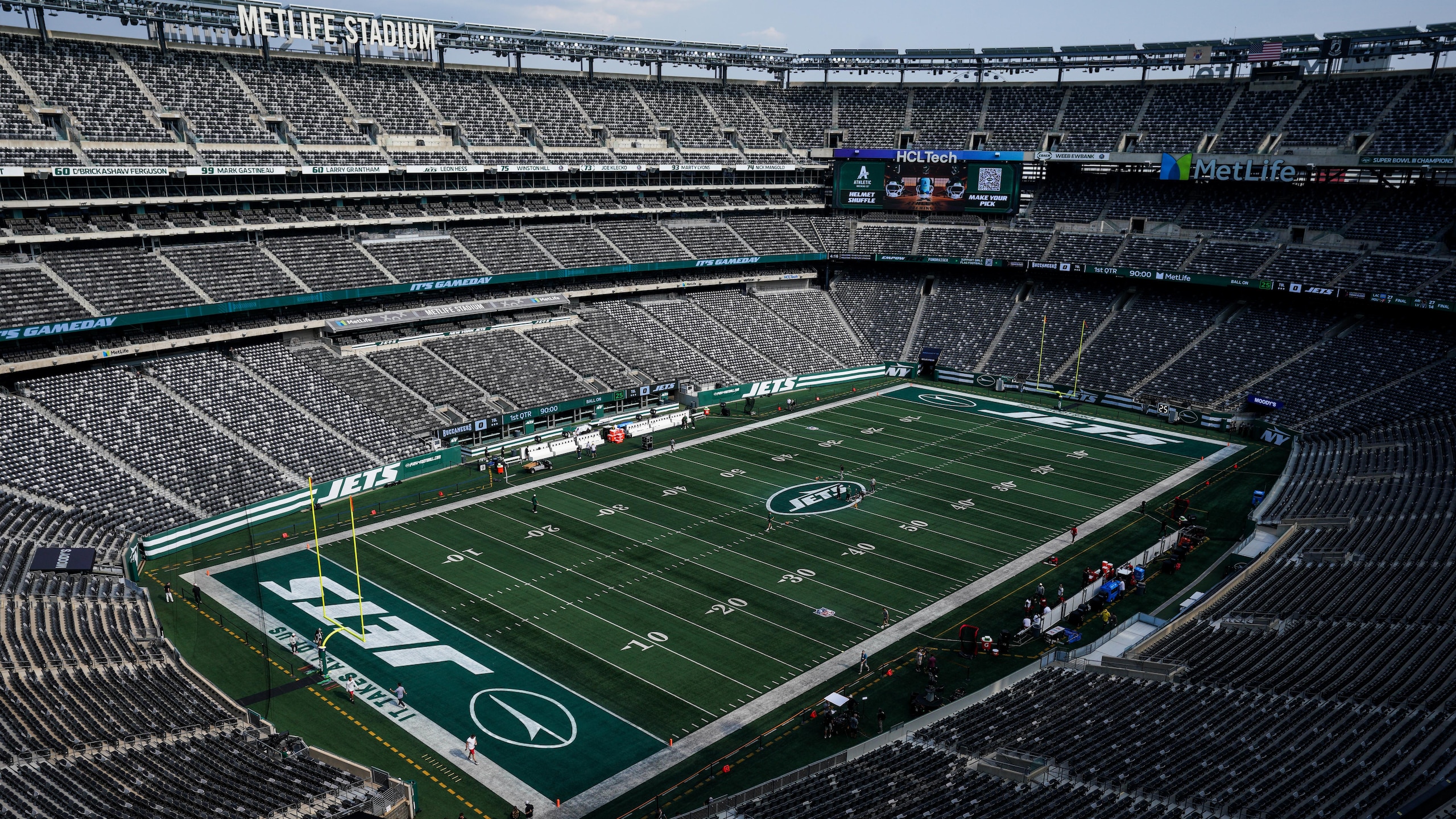 Tampa Bay Buccaneers v New York Jets