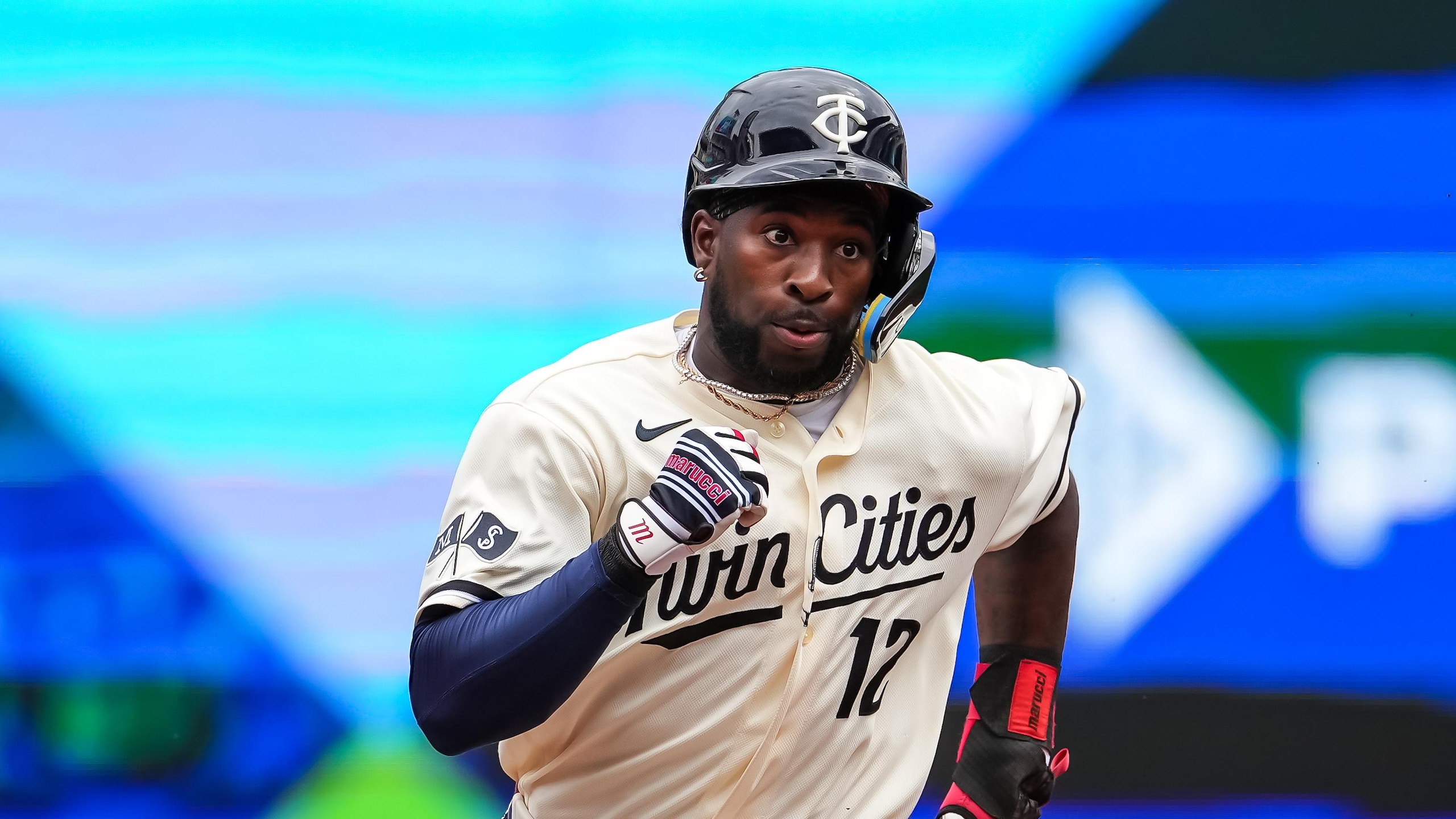 Chicago White Sox v Minnesota Twins Chicago White Sox v Minnesota Twins