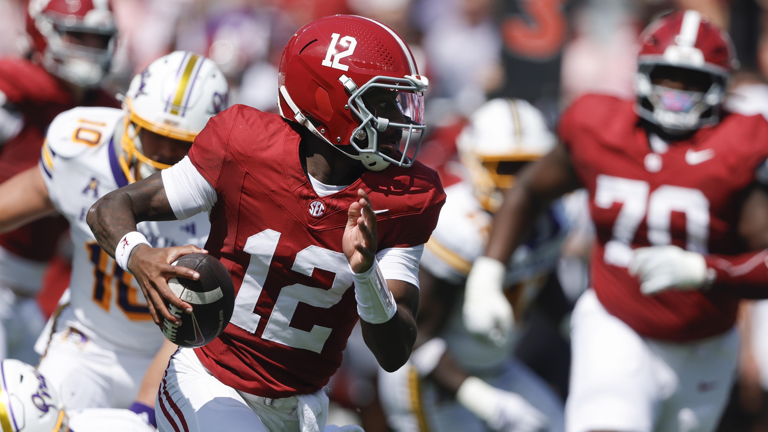 East Carolina v Alabama