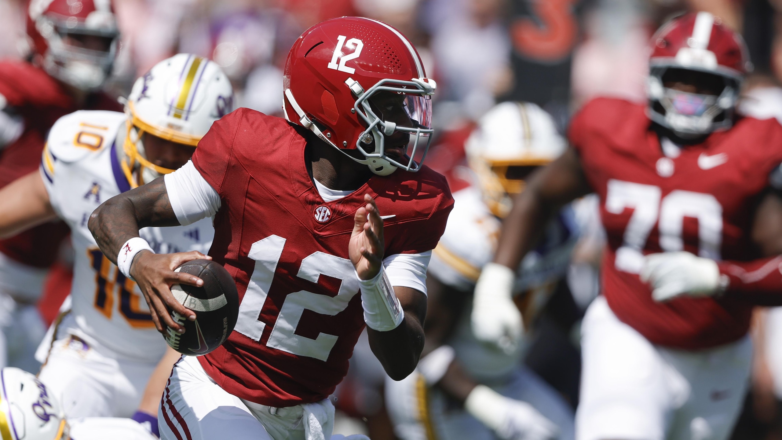 East Carolina v Alabama