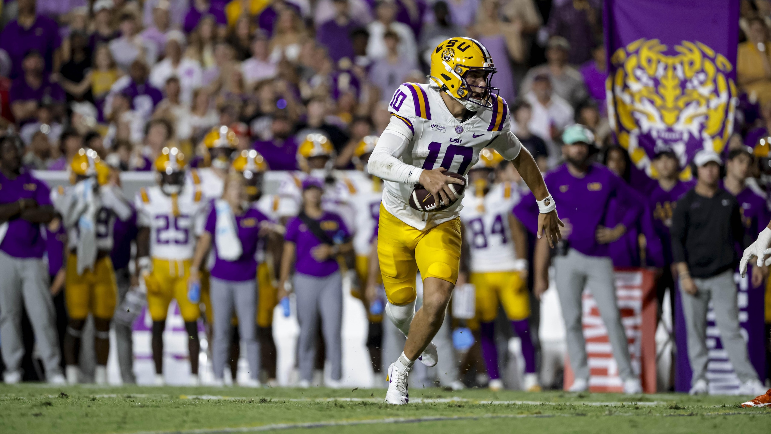 COLLEGE FOOTBALL: SEP 05 Clemson at LSU COLLEGE FOOTBALL: SEP 05 Clemson at LSU