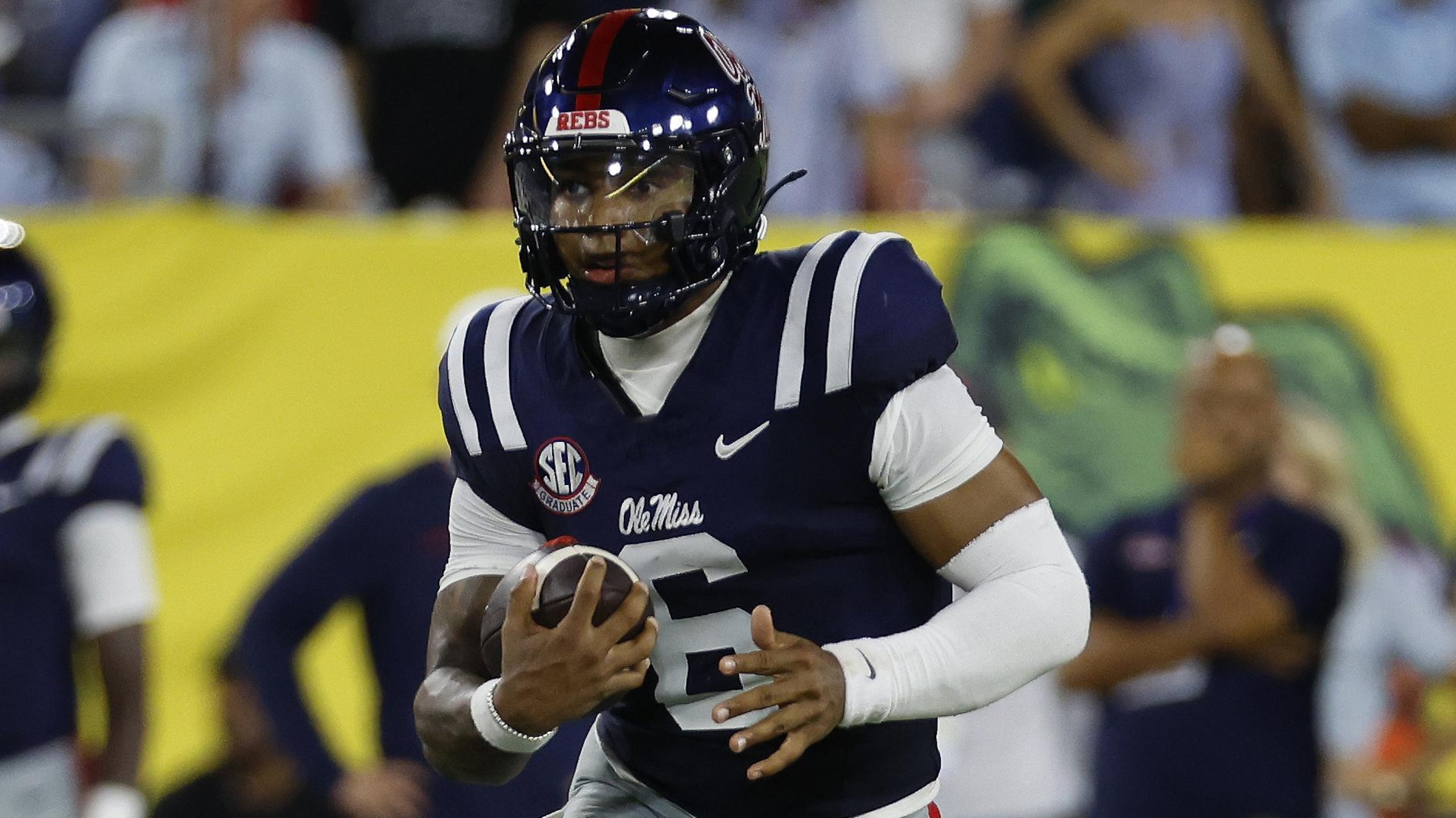 COLLEGE FOOTBALL: SEP 06 Louisville at Ole Miss
