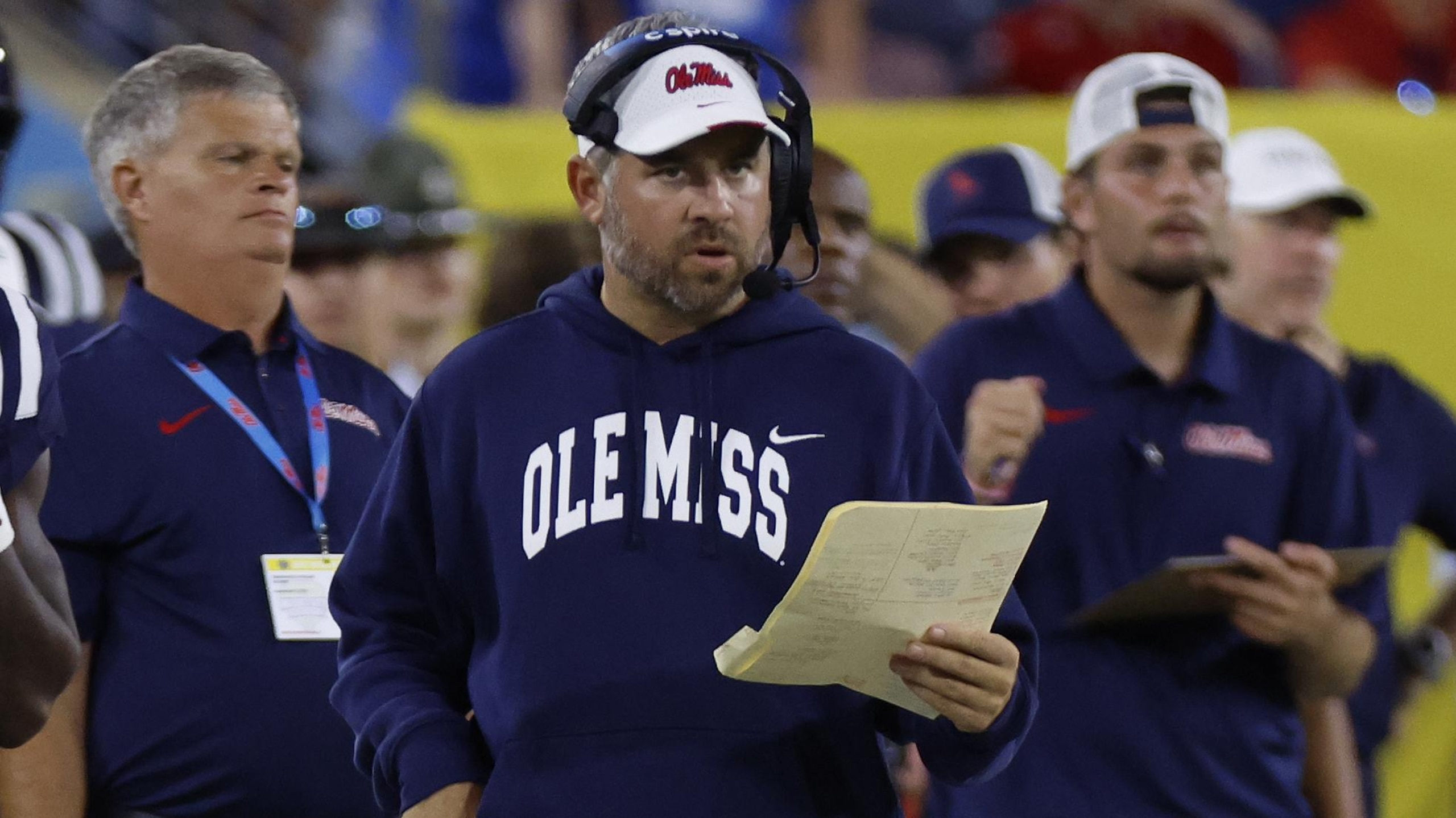 COLLEGE FOOTBALL: SEP 06 Louisville at Ole Miss