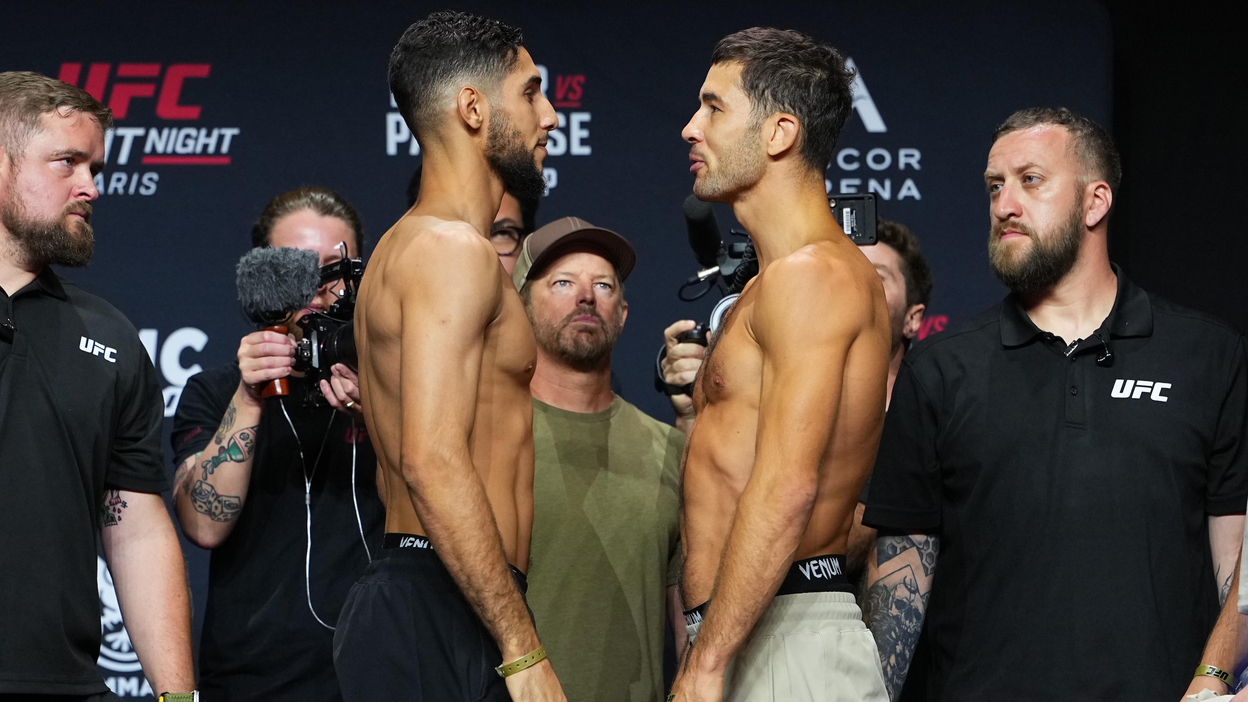 UFC Fight Night: Hooker vs Parnasse Ceremonial Weigh-in