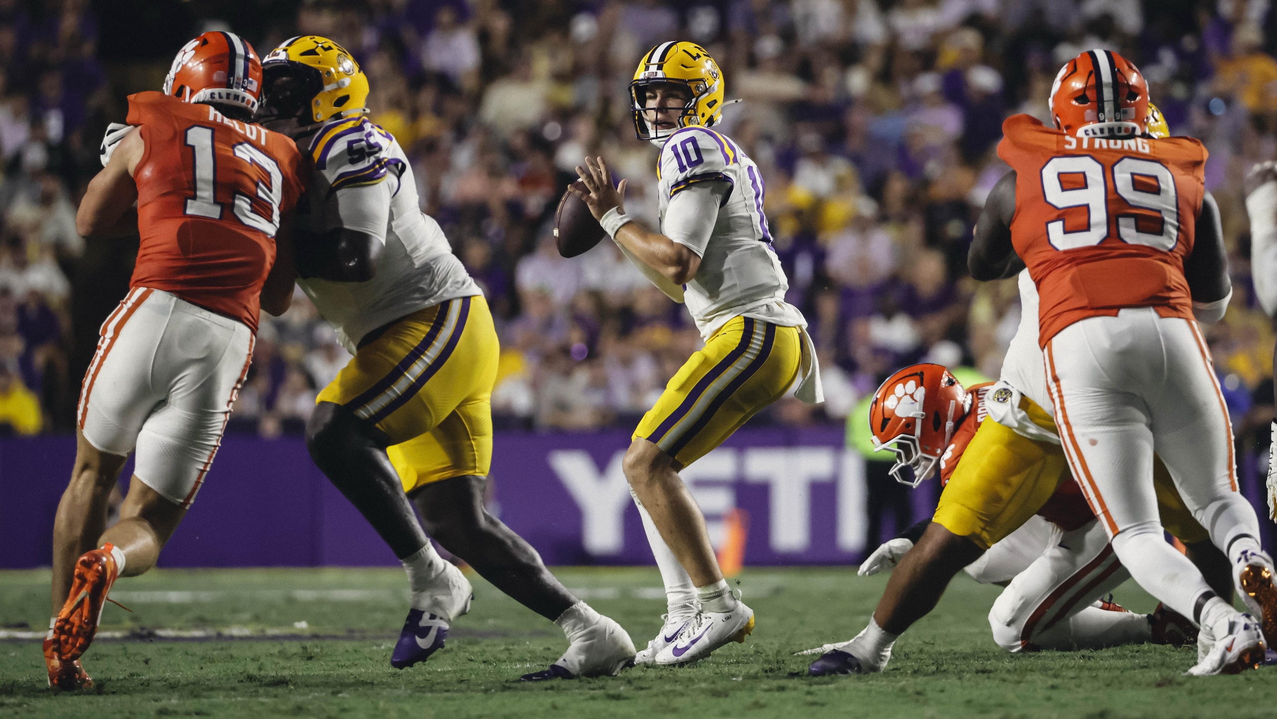 COLLEGE FOOTBALL: SEP 05 Clemson at LSU