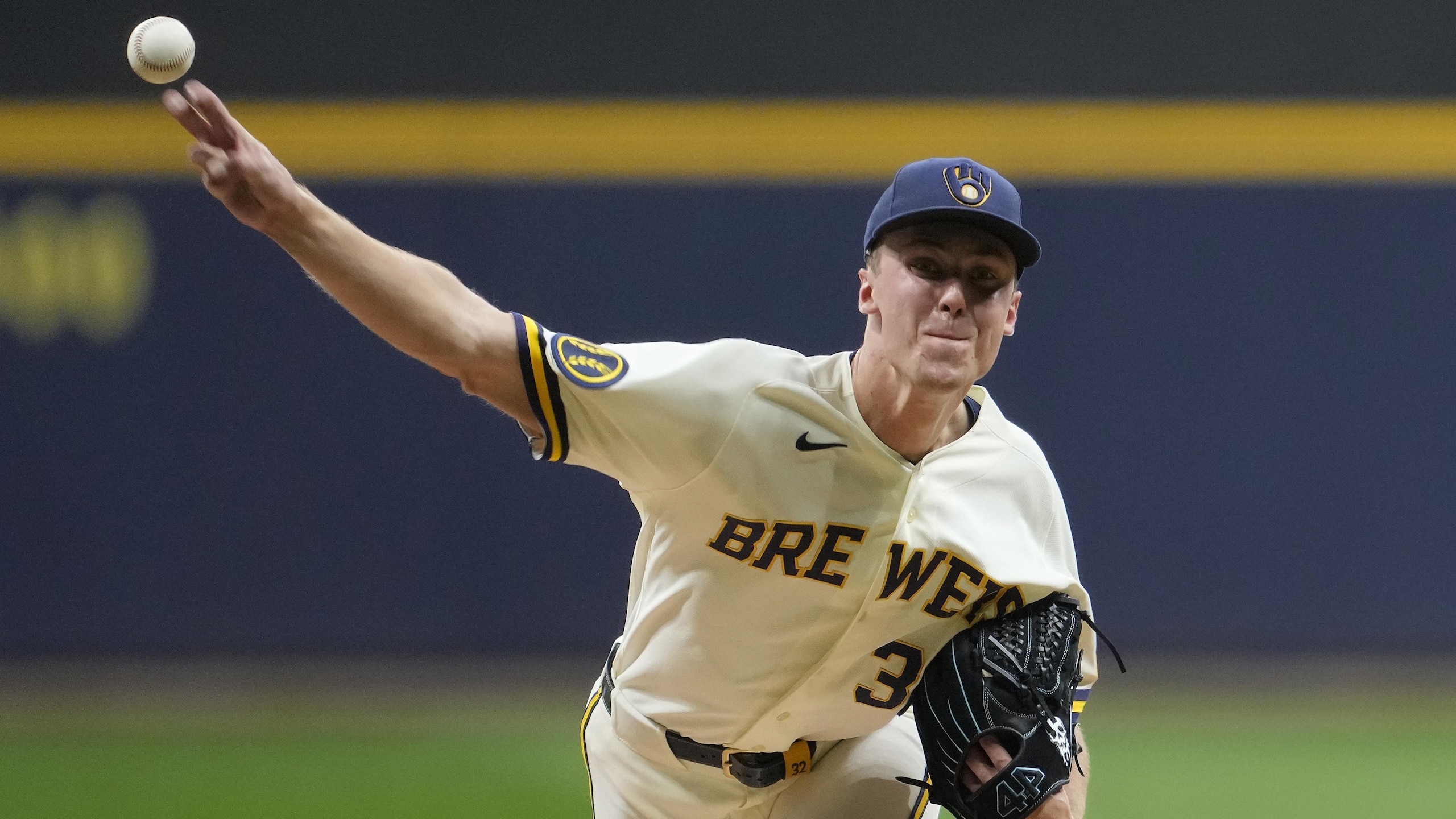Chicago Cubs v Milwaukee Brewers